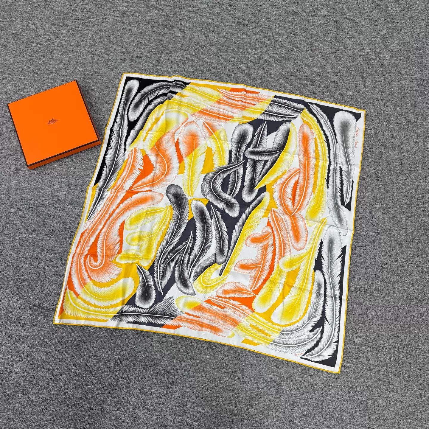Hermes Hermes Color Blocked Feather Print Scarf 99 New Size ONE SIZE - 1 Thumbnail