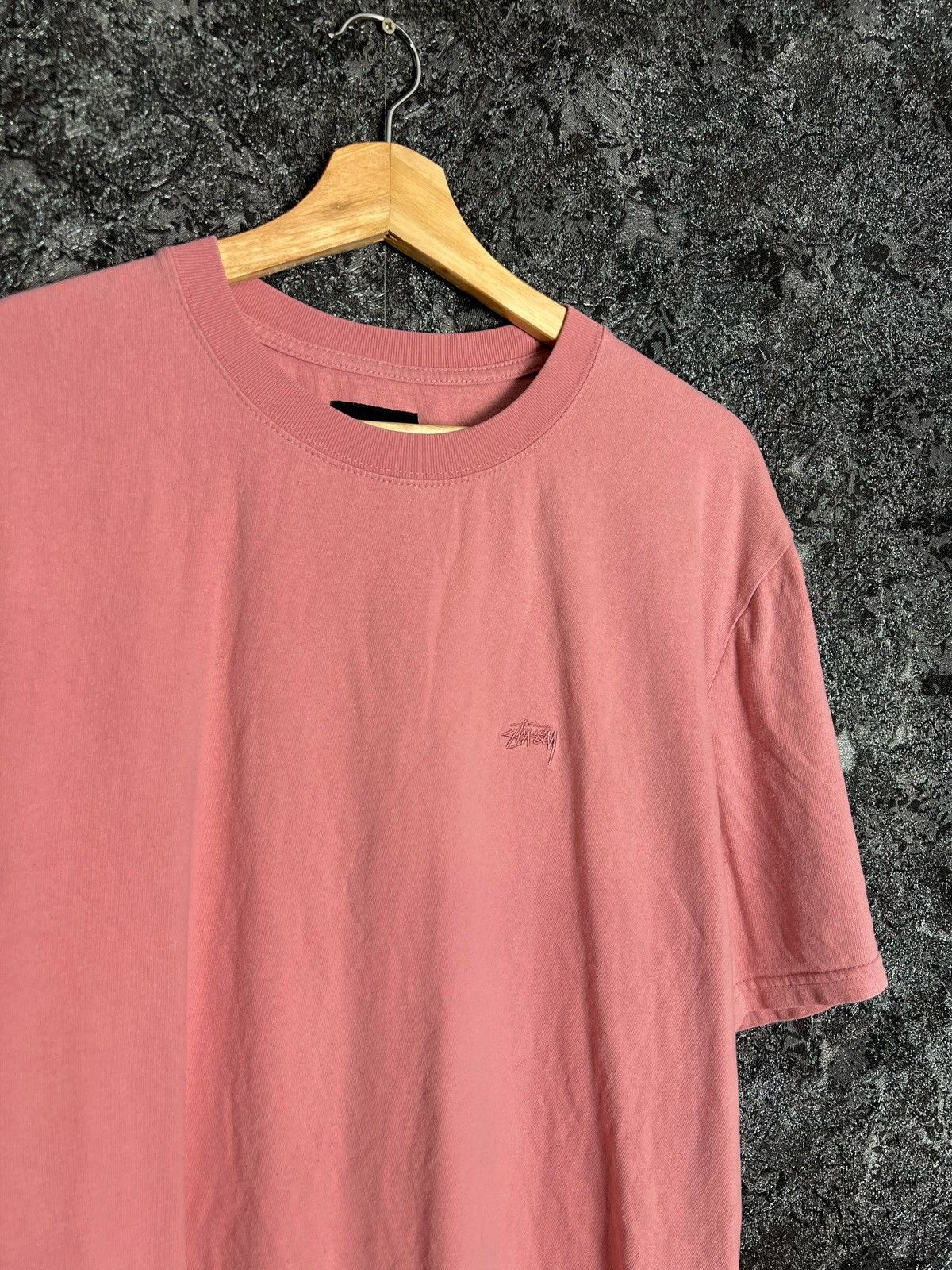 Stussy Y2K Stussy Small Logo Pink T-Shirt Short Sleeve Tee Size US L / EU 52-54 / 3 - 2 Thumbnail