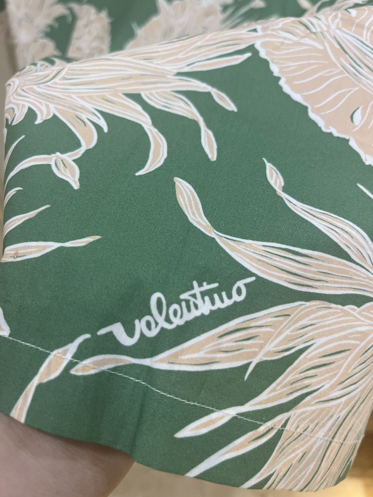 Valentino Pineapple print bowling shirt size 46 Size US S / EU 44-46 / 1 - 16 Thumbnail