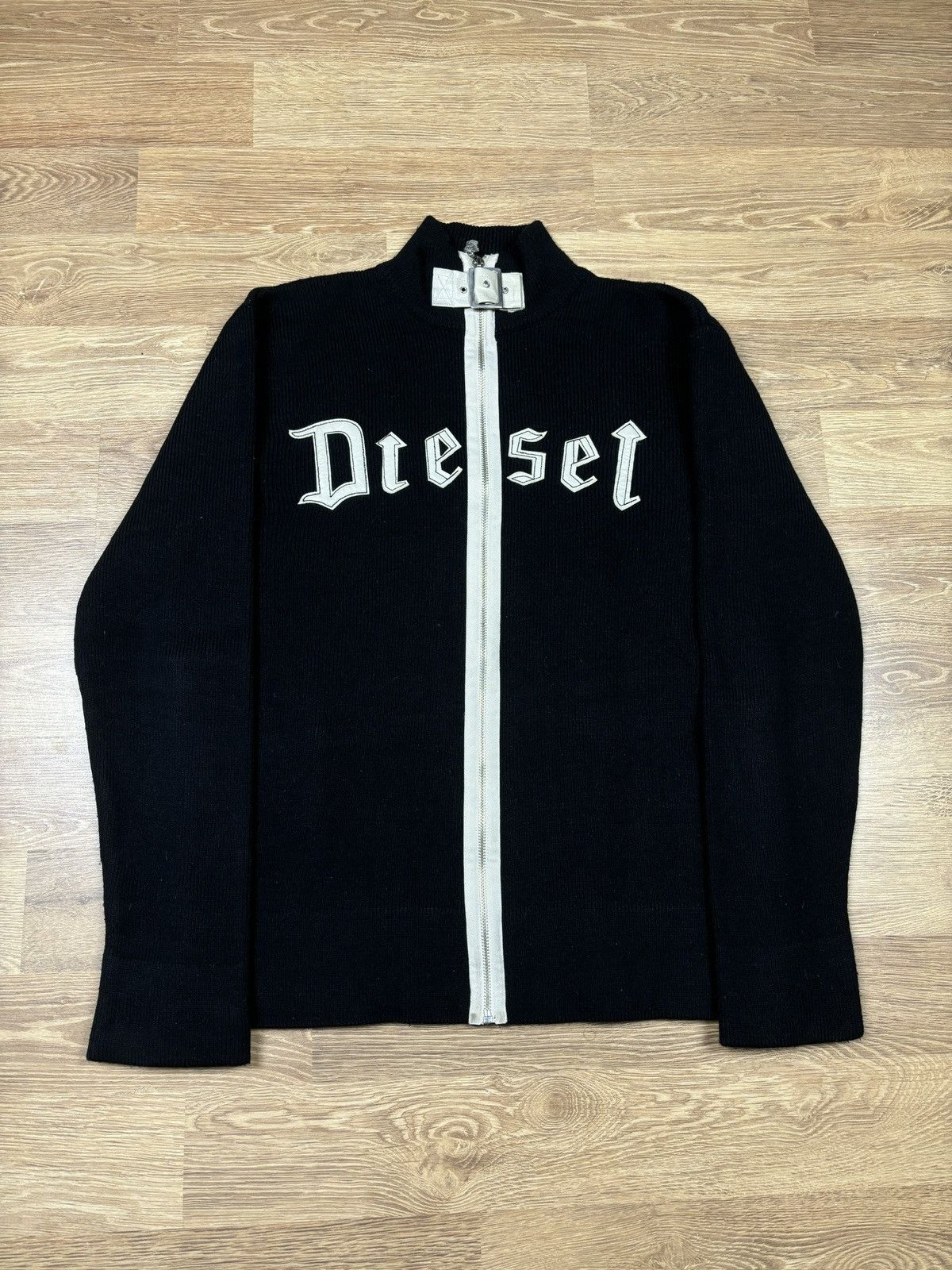 Diesel 2000s Diesel Woolen Goth Logo Zip Up Knit Size US M / EU 48-50 / 2 - 3 Thumbnail