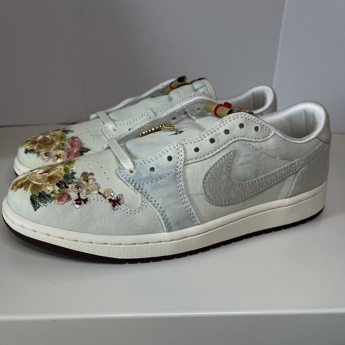 Jordan Brand Air Jordan 1 Retro Low OG GC “Football Grey/Sail” IQ1108-011 Size US 9 / EU 42 - 1 Thumbnail