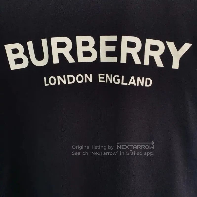 Burberry Burberry Black Cotton Women's T-Shirt. Size S / US 4 / IT 40 - 4 Thumbnail