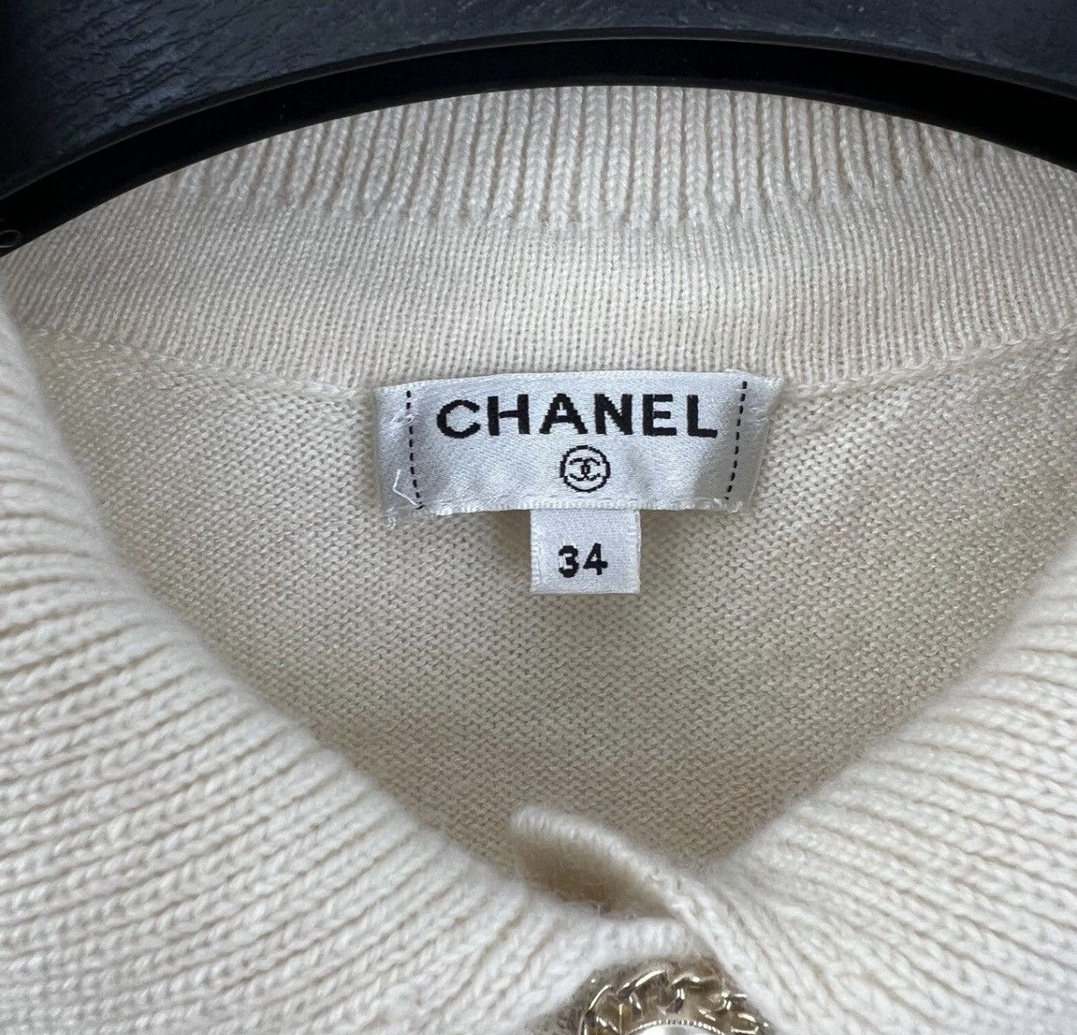 Chanel Chanel/Off-White Pearl Button Lapel Knit Short Sleeve K12 Size XXS / US 00 / IT 34 - 6 Thumbnail