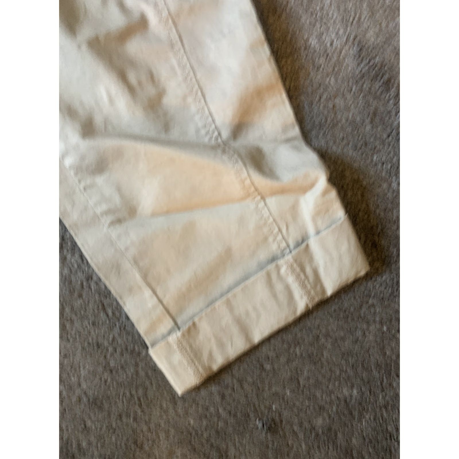Old Navy OLD NAVY Womens 100% Cotton Khaki Capris Crop Pants Size 6 Regular Inseam 20in Pockets Crop Flat Front Beige Shorts Pants Size 28" / US 6 / IT 42 - 6 Thumbnail