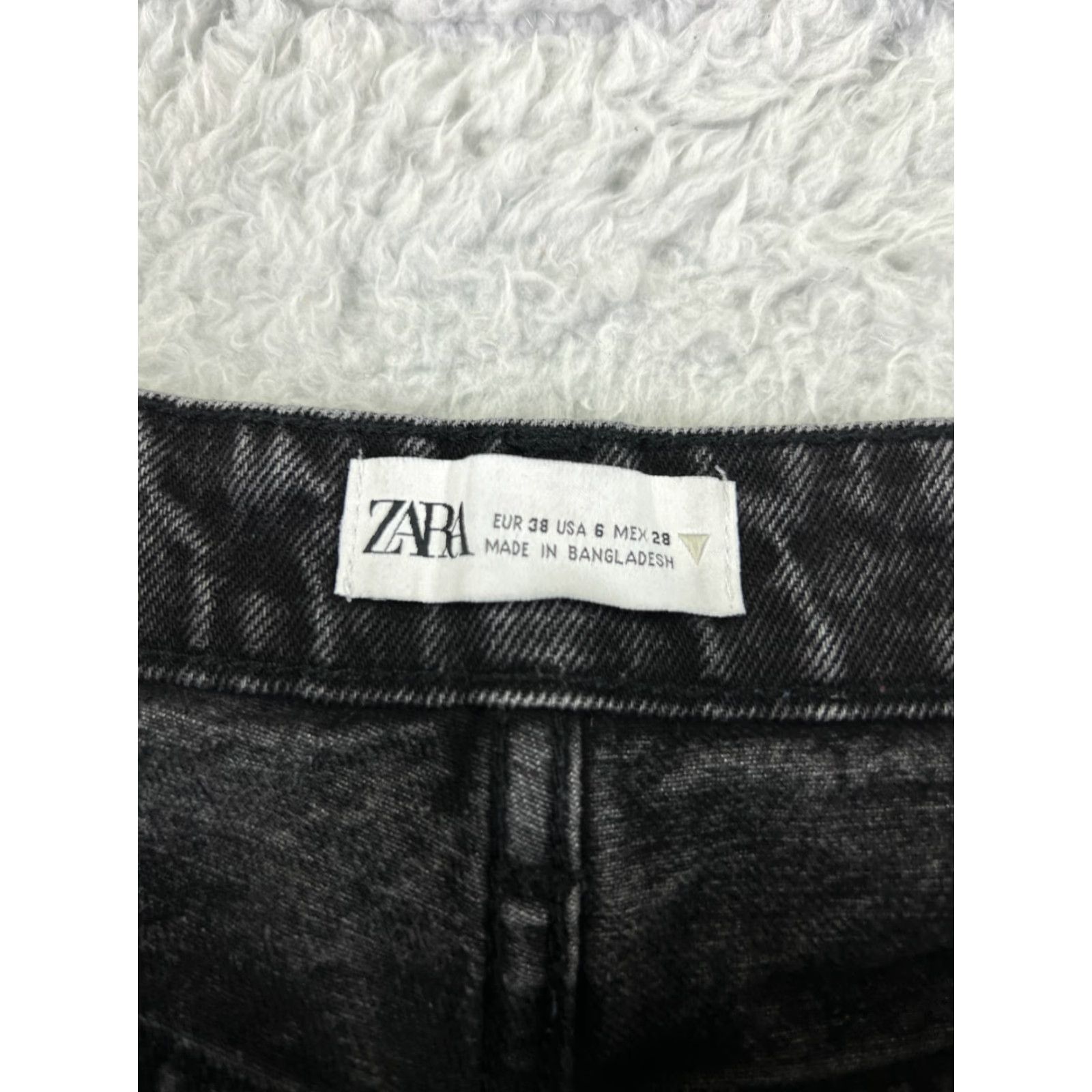 Zara Zara Jeans Womens 6 Black Denim Flared 28x28 Cotton High Rise 5-Pocket Hardware Button Zipper Regular Type: Jeans Mens Womens Girls Size 28" / US 6 / IT 42 - 6 Thumbnail