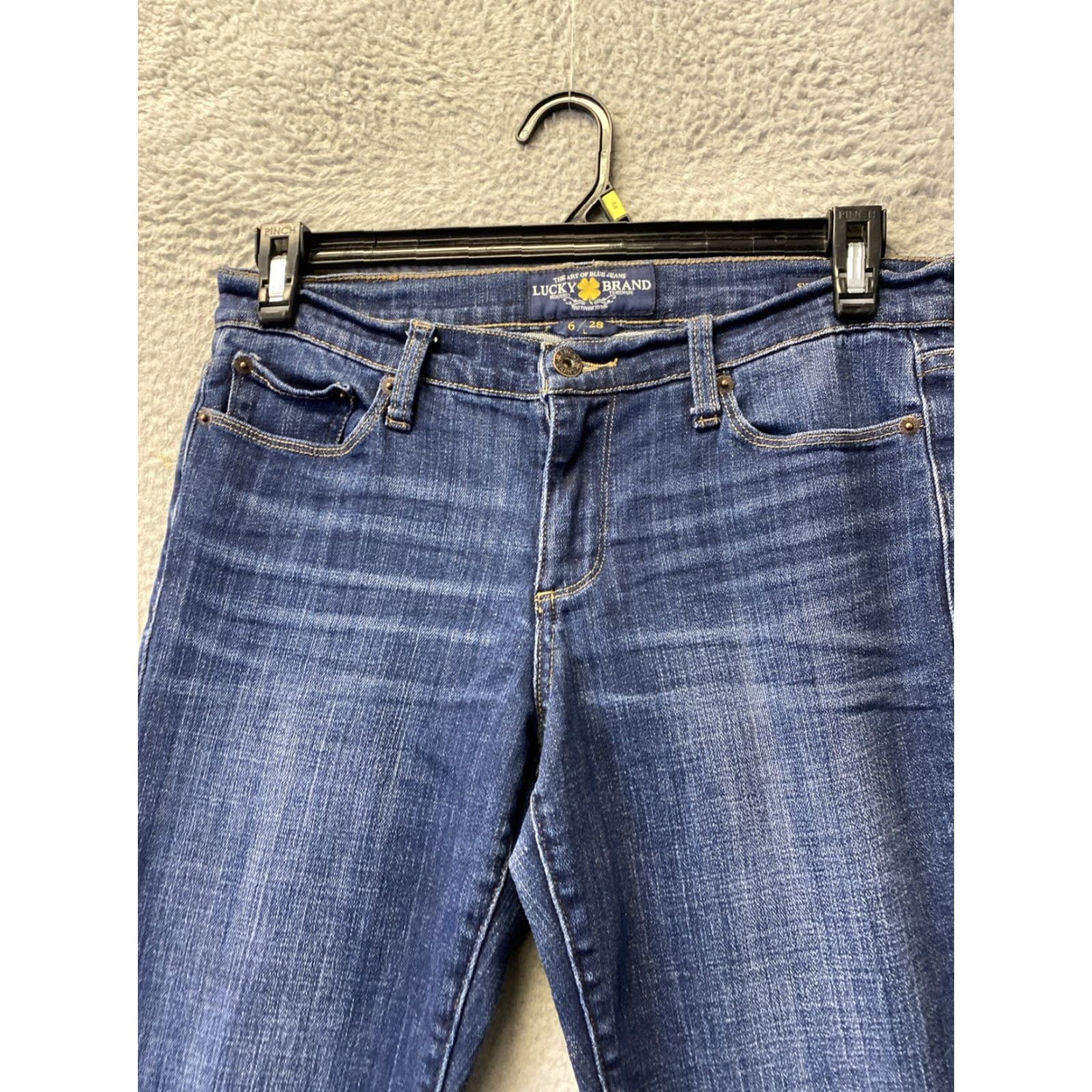 Lucky Brand Lucky Brand Jeans Womens 6 Straight Denim 32x33 Blue Slim 5-Pocket Regular Inseam 33 Comment: N/A Size 24" / US 00 / IT 34 - 4 Thumbnail