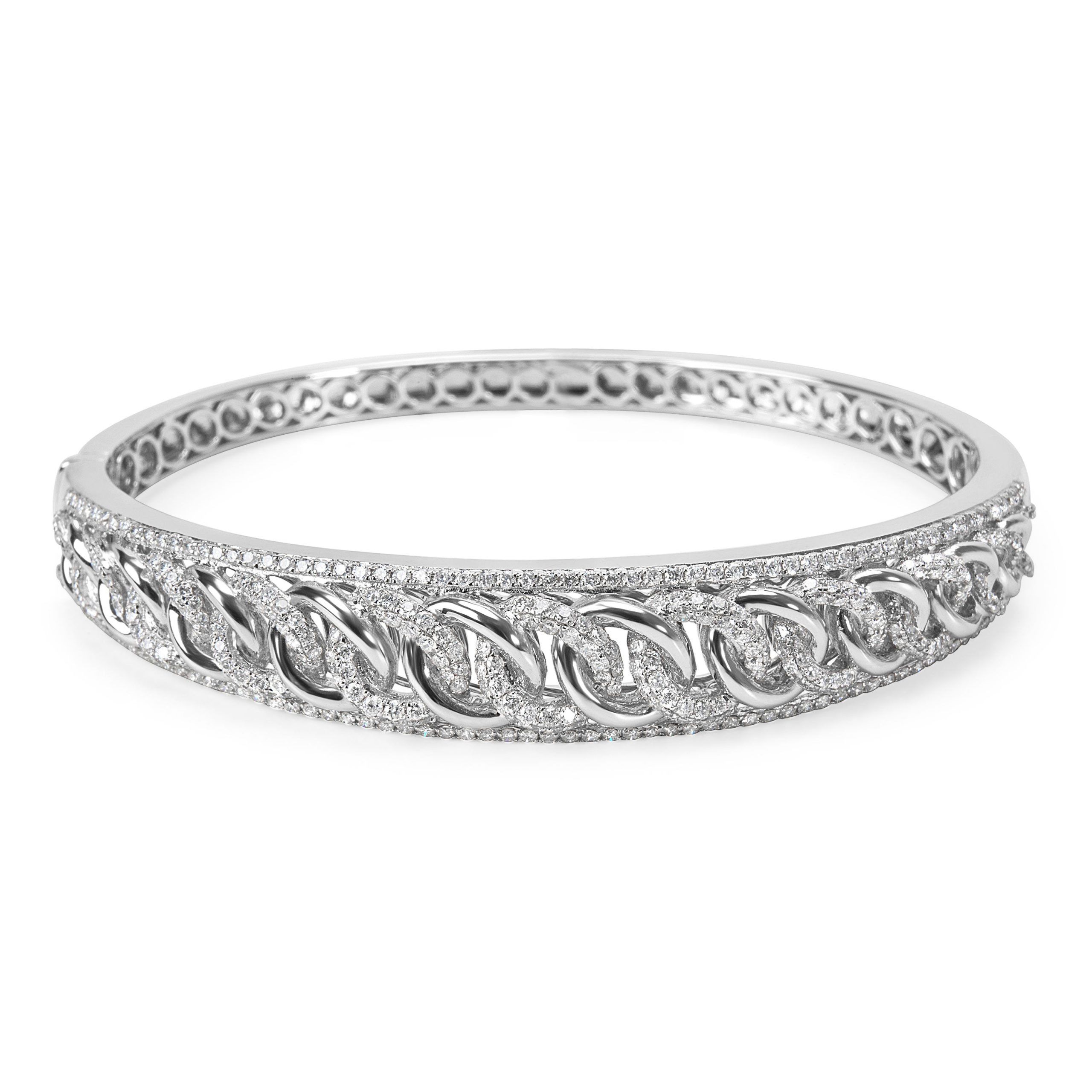 18k White Gold Interlocking Circle Hinged Bangle 2.52 ctw
