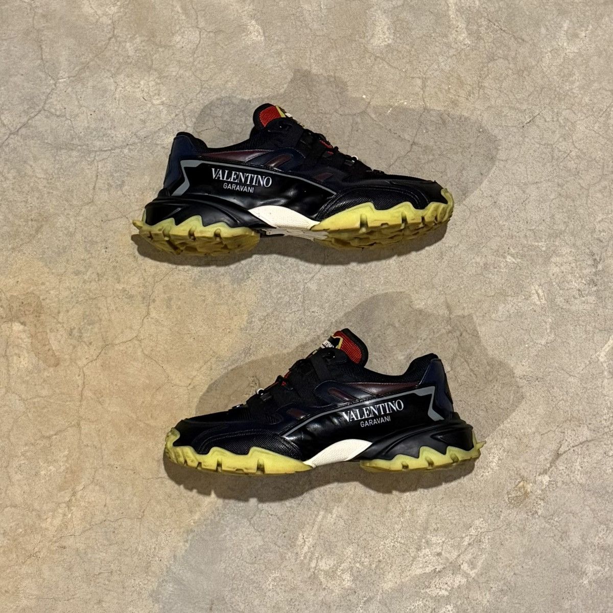 Valentino Valentino Garavani Climbers Trainer Black Multi US 9 Size US 9 / EU 42 - 3 Thumbnail