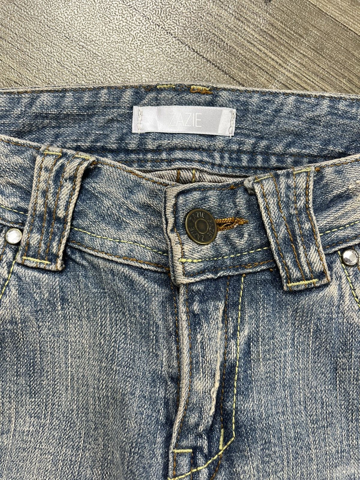 Japanese Brand 2000s Zazie Mudmax Distressed Bootcut Flared Jeans Lgb Style Size US 27 - 11 Thumbnail