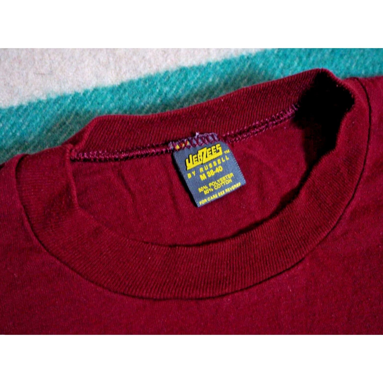 Jerzees VINTAGE Jerzees Russell Burgundy Red LAKESIDE USA Tee T-Shirt S Unisex Red 1980s Graphic Tee KS? Size US S / EU 44-46 / 1 - 3 Thumbnail