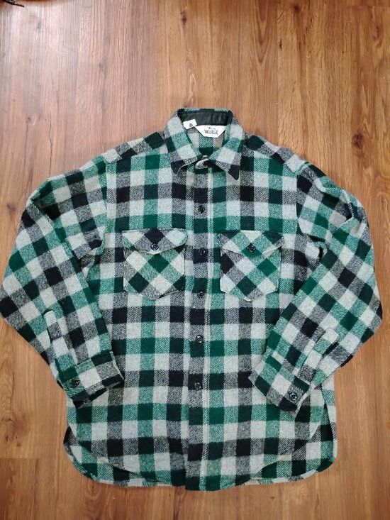Woolrich Woolen Mills Vintage 80s Woolrich Checker Flannel Wool Button Shirt Size US M / EU 48-50 / 2 - 2 Thumbnail