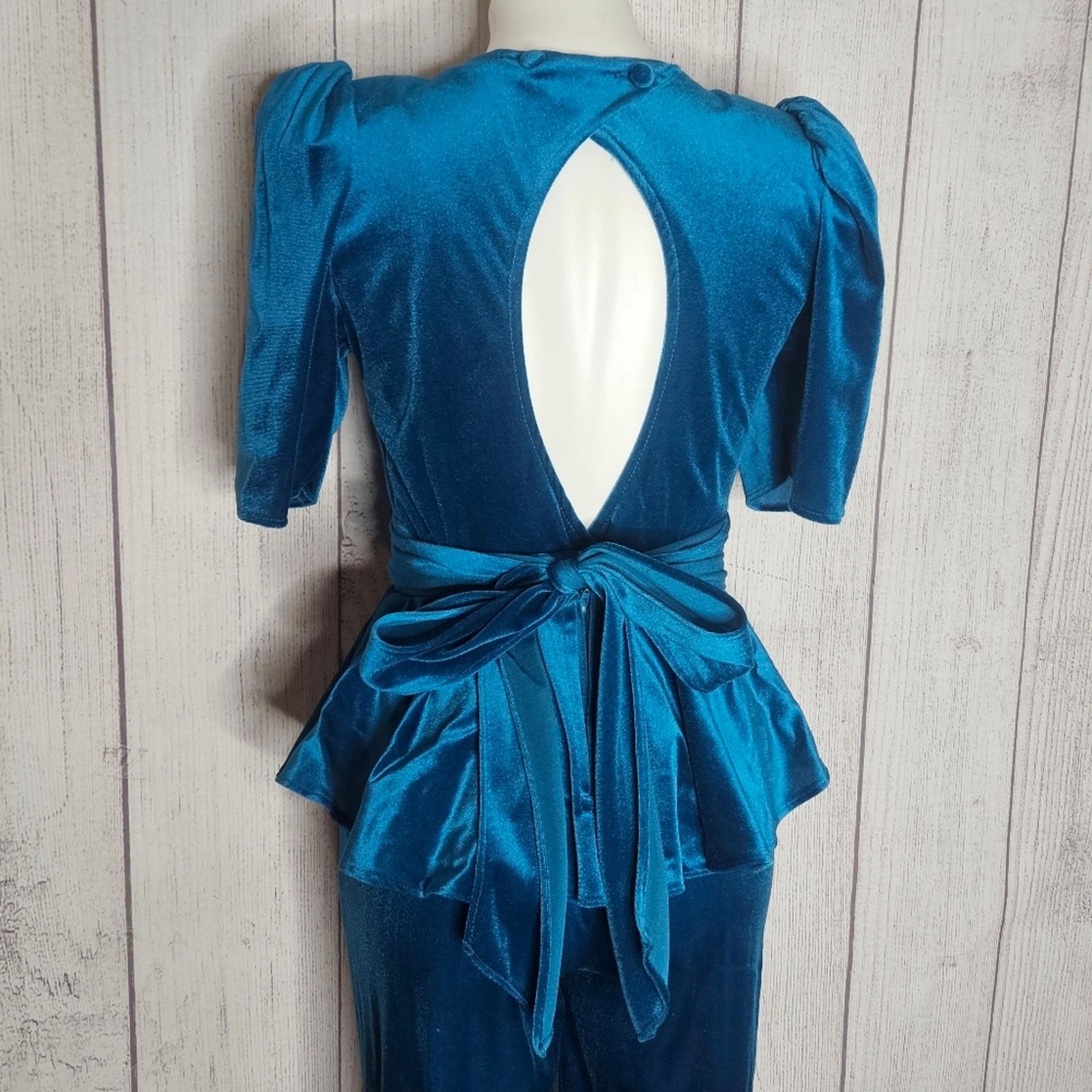 Vintage VTG 80s Teal Velvet Peplum Waist Jumpsuit with Open Back Size 28" / US 6 / IT 42 - 7 Thumbnail