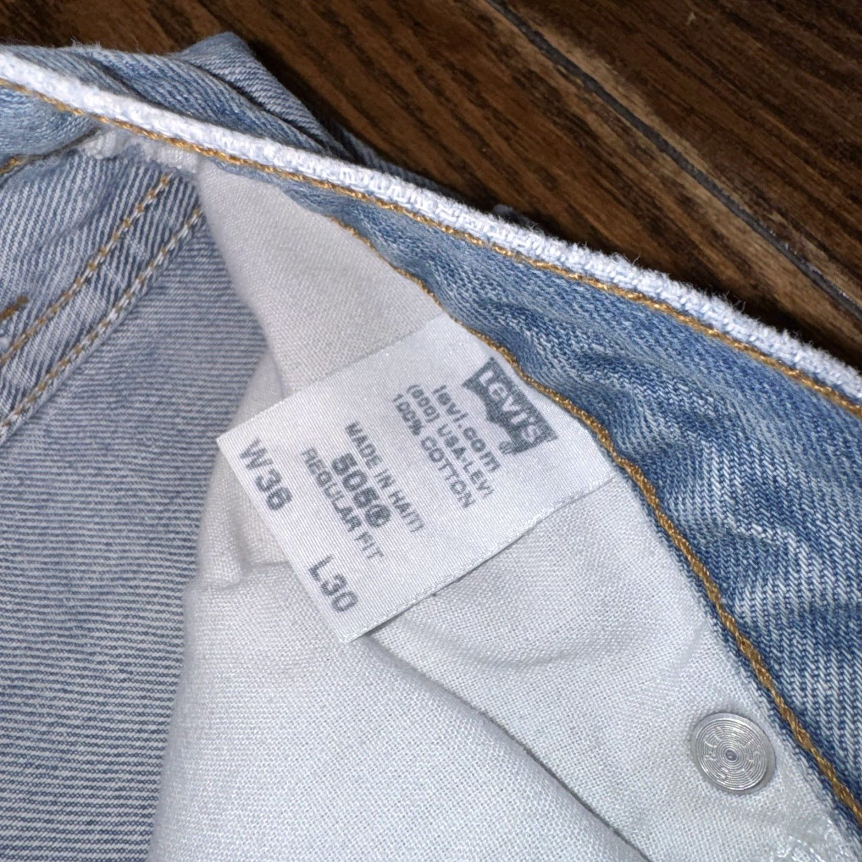 Levi's VINTAGE Levi's 505 Jeans 36x30 Light Wash Straight Denim Blue 90s USA Red Tab Unisex Adults 5-Pocket Style Slim Regular Mens Womens Size US 36 / EU 52 - 5 Thumbnail