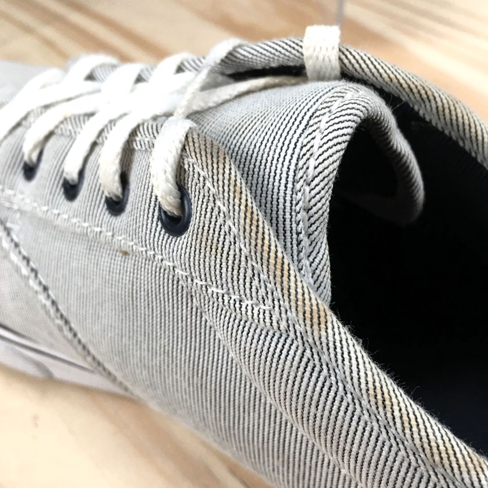 Vans VANS Shoes Womens 9 Off The Wall Lace Up Sneakers Low Top Pinstripe Gray Canvas Size M / US 6-8 / IT 42-44 - 4 Thumbnail
