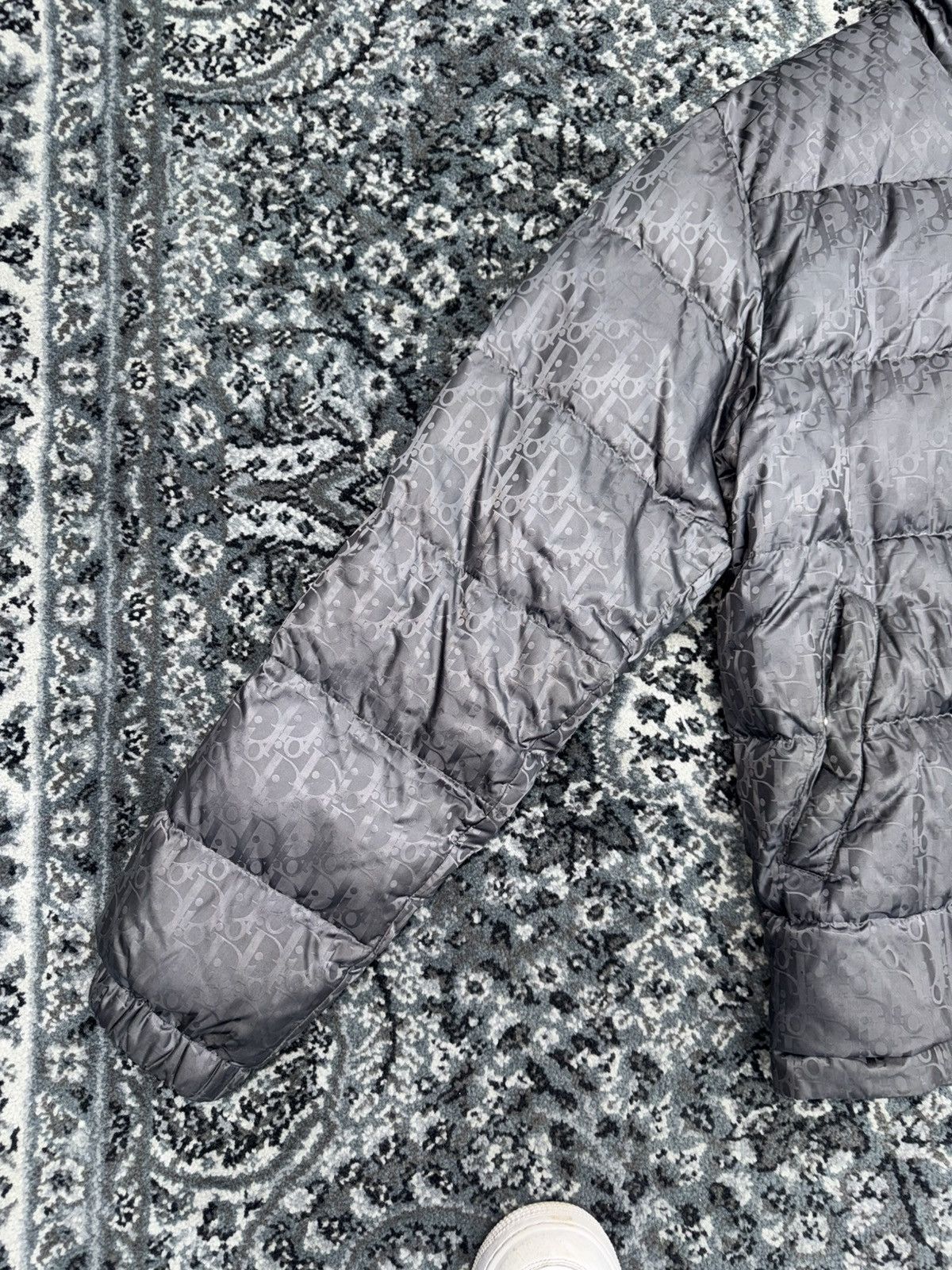 Dior oblique puffer dark grey
