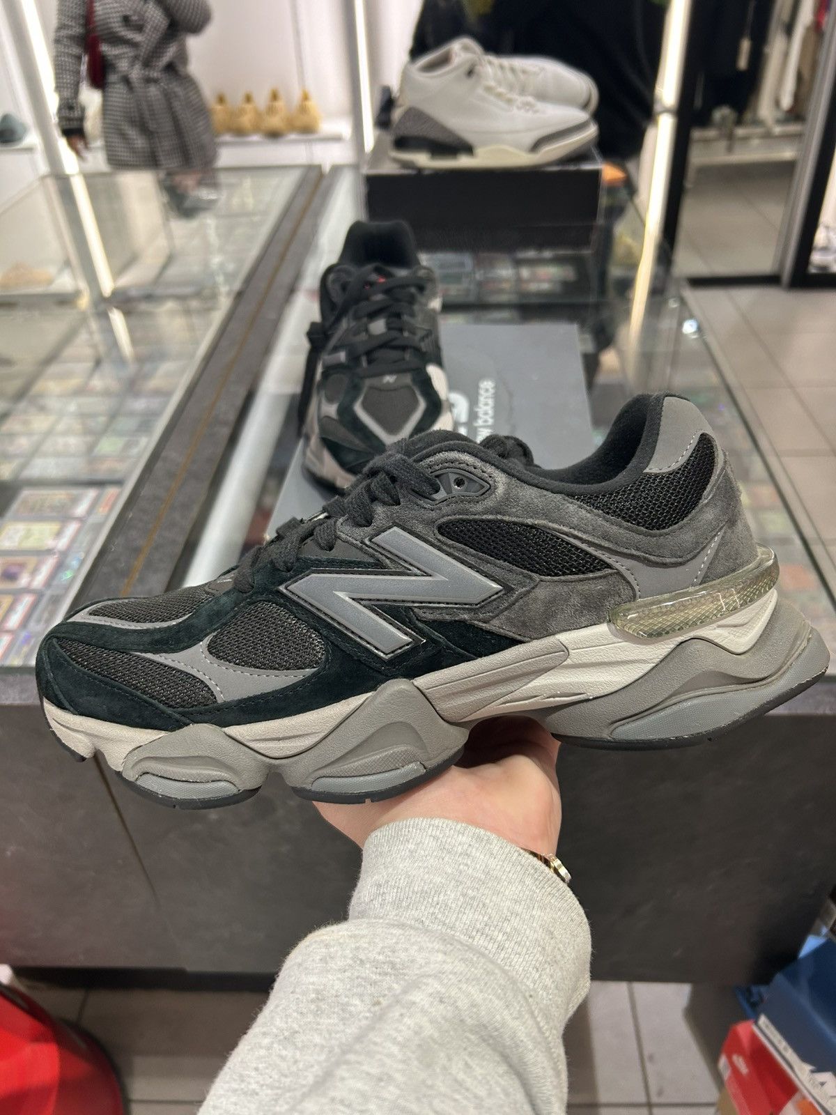 New Balance New Balance 9060 Black Castlerock Grey Size US 8.5 / EU 41-42 - 2 Thumbnail