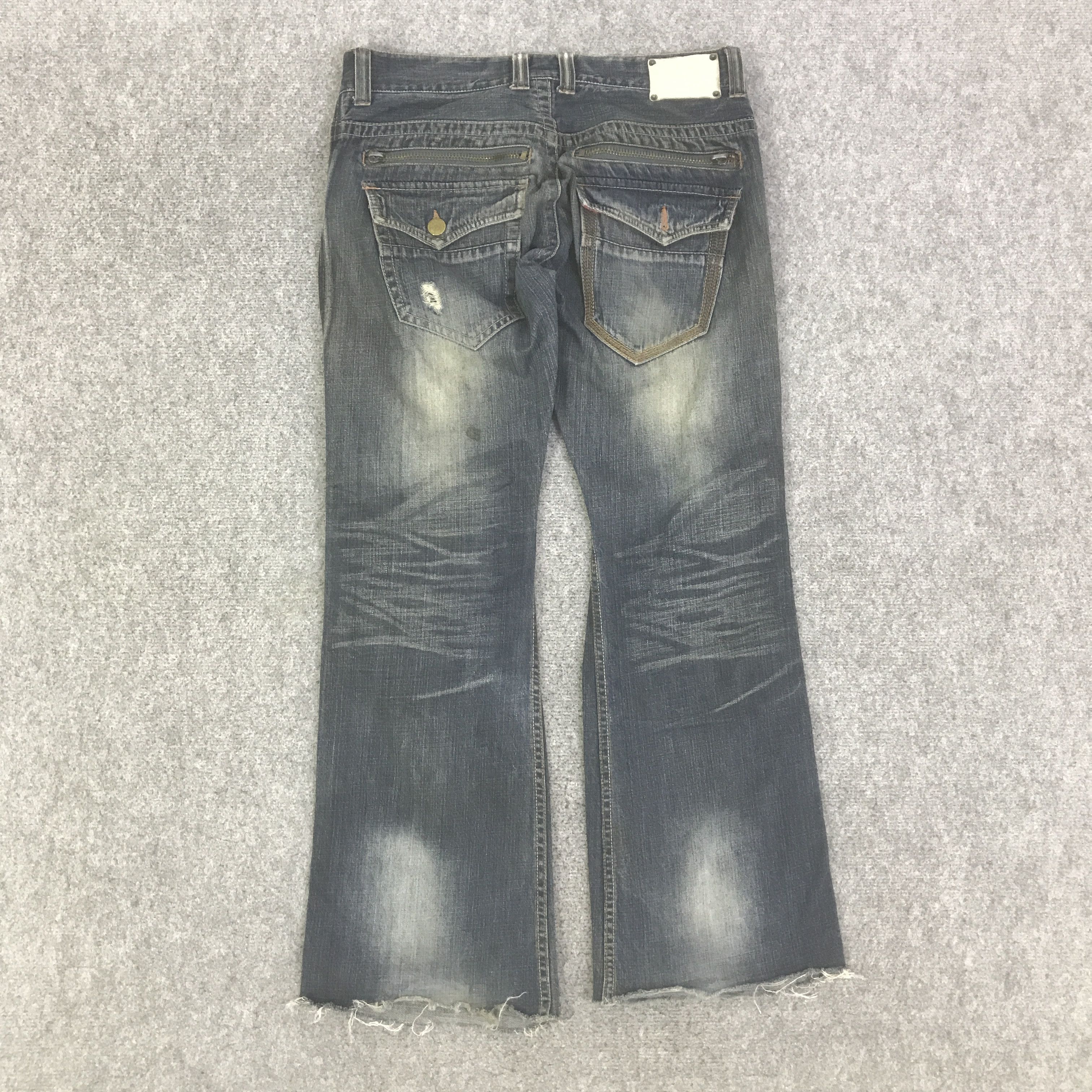 Japanese Brand URBANCRAFT DISTRESSED JEANS BOOTCUT DENIM PANTS K129B15 Size US 33 - 4 Thumbnail