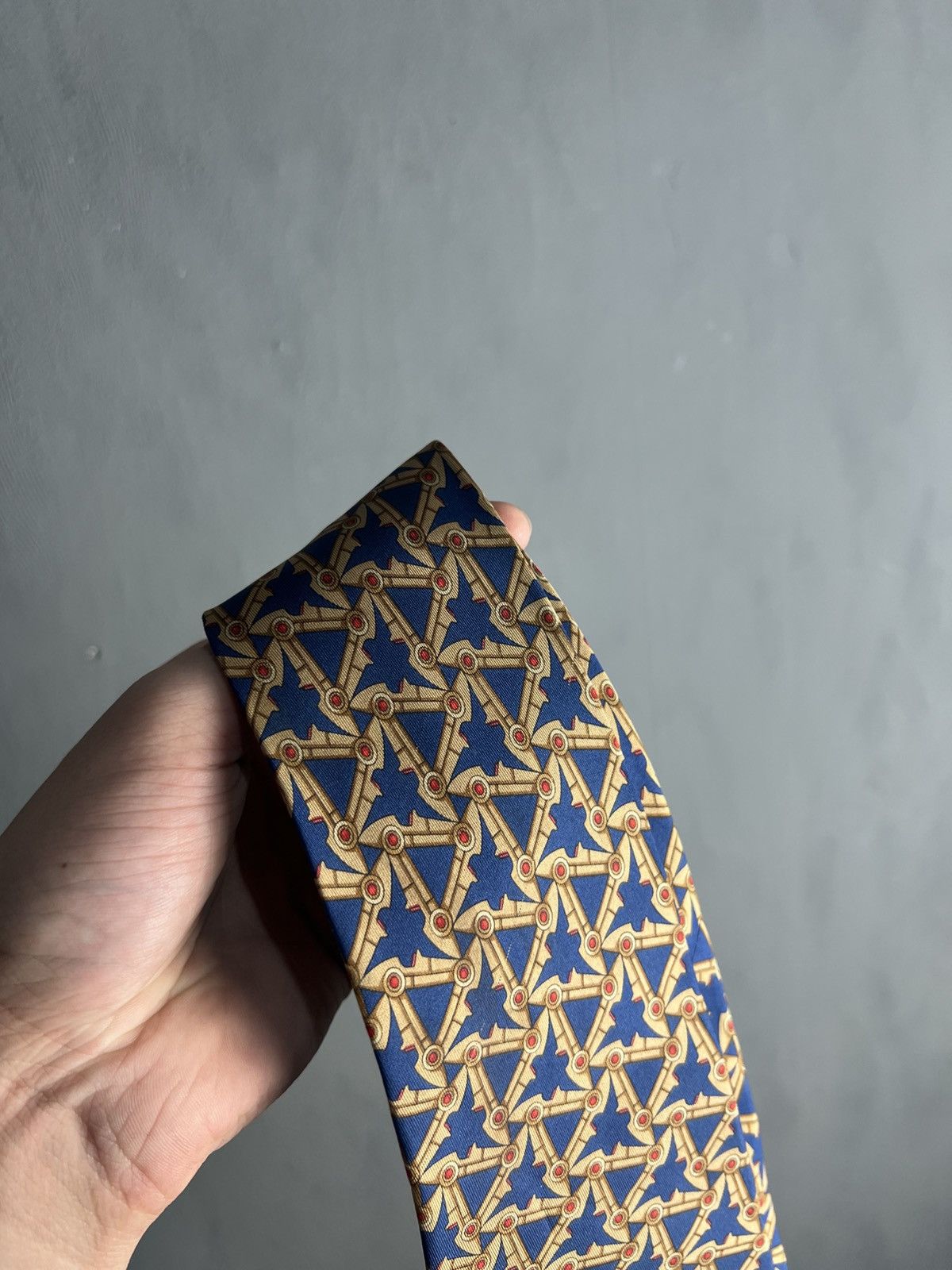 Gucci Gucci Tie Vintage Luxury Logo Silk monogram overprint Size ONE SIZE - 4 Thumbnail