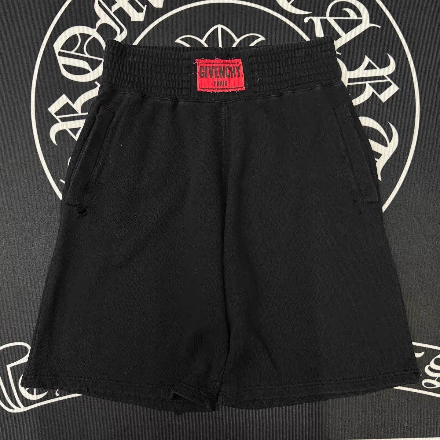 Givenchy Givenchy Black Distressed Ripped Shorts Q10 Size US 34 / EU 50 - 1 Thumbnail