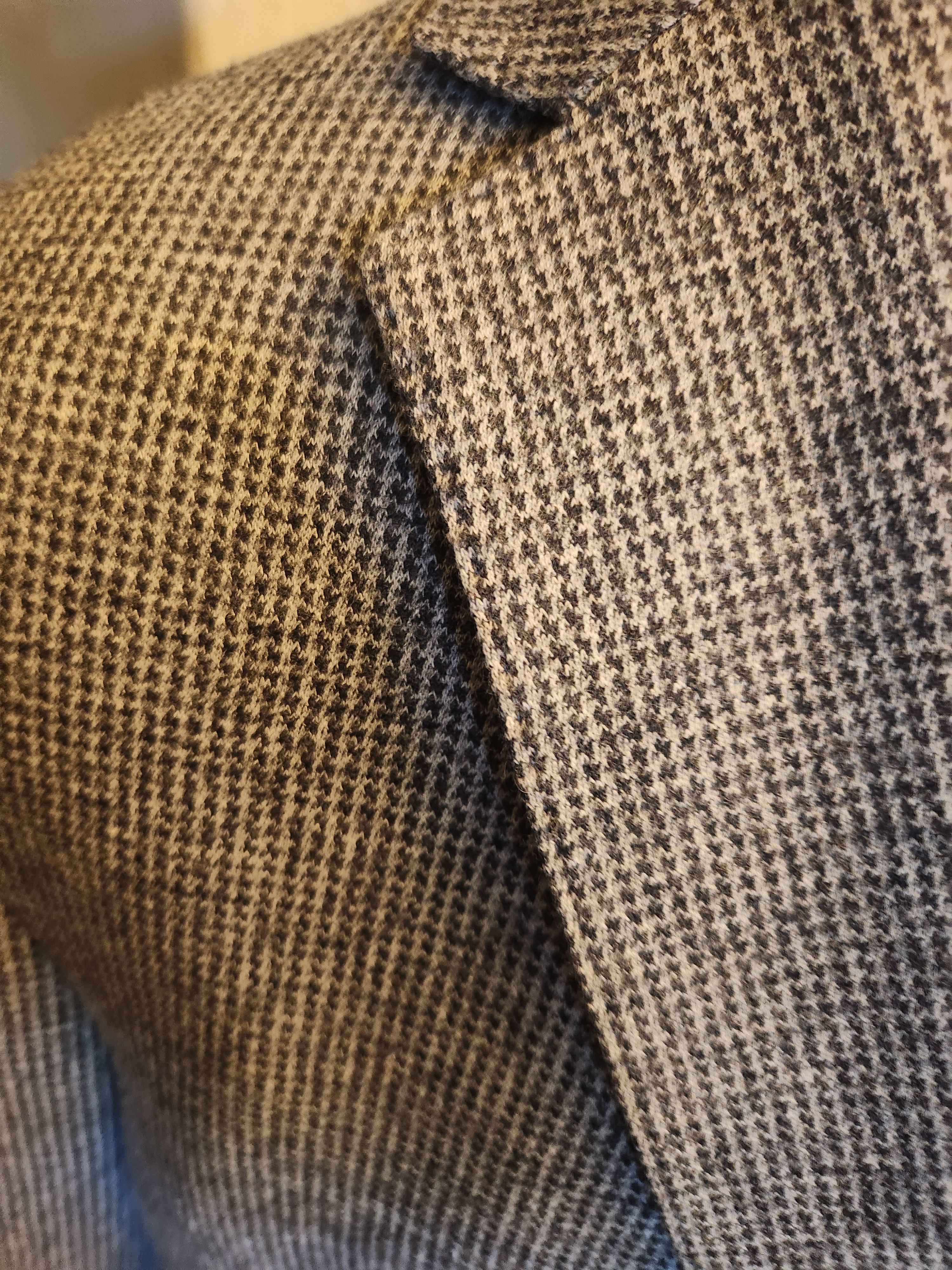 Jos. A. Bank Cotton/Wool Blend Houndstooth Unstructured Blazer Size 48R - 3 Thumbnail