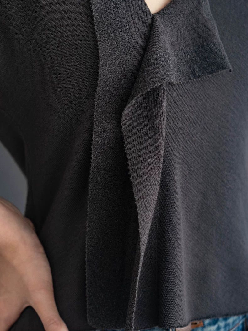 Comme des Garcons Comme Des Garcons Grey asymmetric wool knit top Size XS / US 0-2 / IT 36-38 - 8 Thumbnail