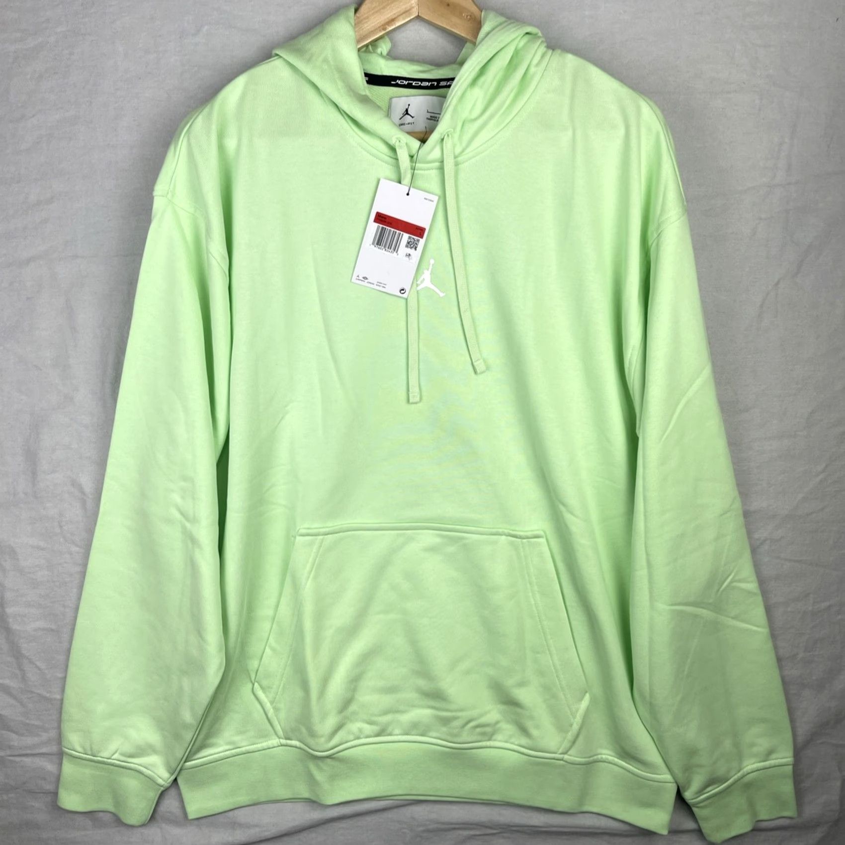 Jordan Brand Air Jordan Hoodie Mens Large Green Sport Dri Fit Pullover Sweatshirt FV8606-376 Size US L / EU 52-54 / 3 - 2 Thumbnail