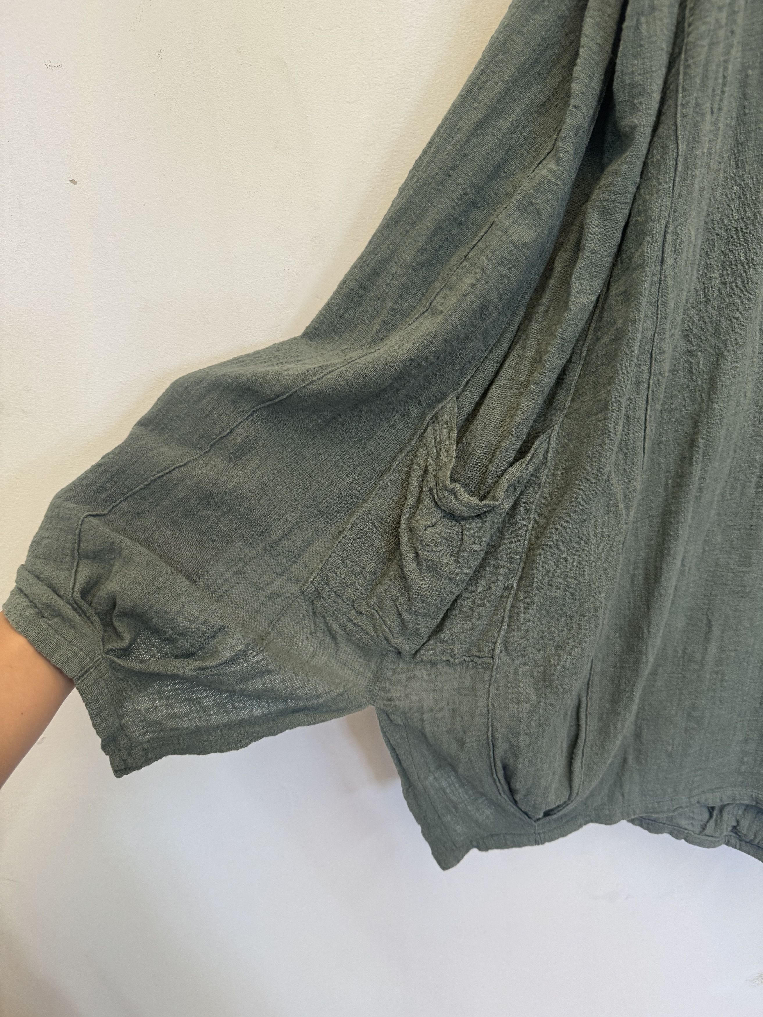 Mavranyma Long sleeve cotton shirt Size US M / EU 48-50 / 2 - 3 Thumbnail