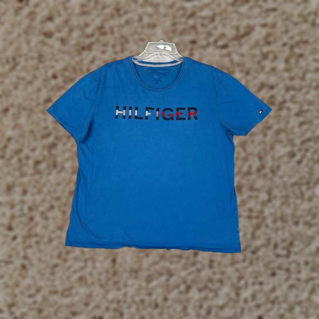 Tommy Hilfiger Tommy Hilfiger Shirt Adult Large Blue Crew Neck Short Sleeve 100% Cotton READ Size US L / EU 52-54 / 3 - 1 Thumbnail