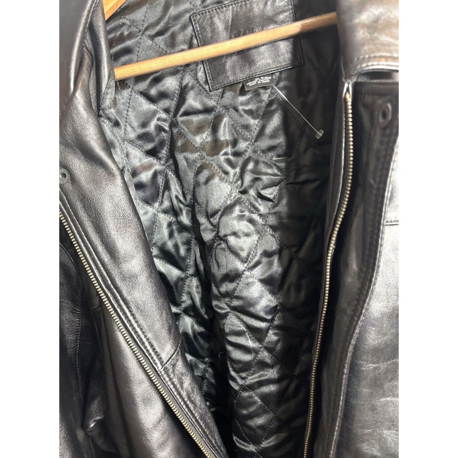 Vintage Knightsbridge Men's Leather Jacket Quilted Interior XL Black Biker Jacket, Regular Size, Zip Closure, Winter Casual, Riding, 8/10 - Knightsbridge Size US XL / EU 56 / 4 - 5 Thumbnail