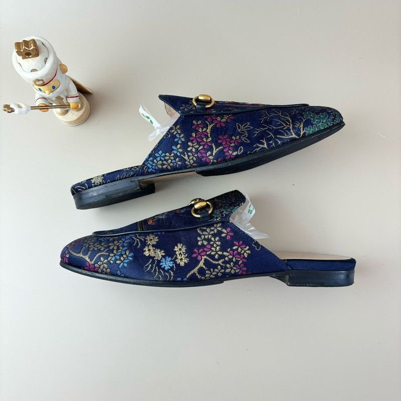 Gucci Gucci Floral Print Mules with Gold Accents Size US 7.5 / EU 40-41 - 5 Thumbnail
