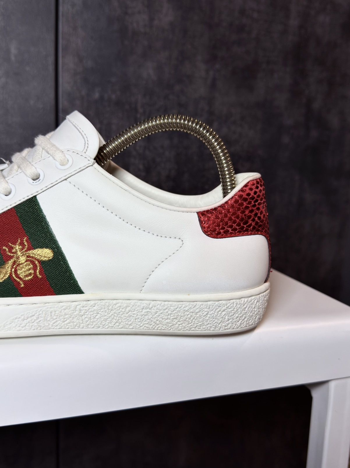 Gucci Gucci Ace Bee Low Top Sneakers Tom Ford Golden Goose Dior Size US 7 / IT 37 - 12 Thumbnail