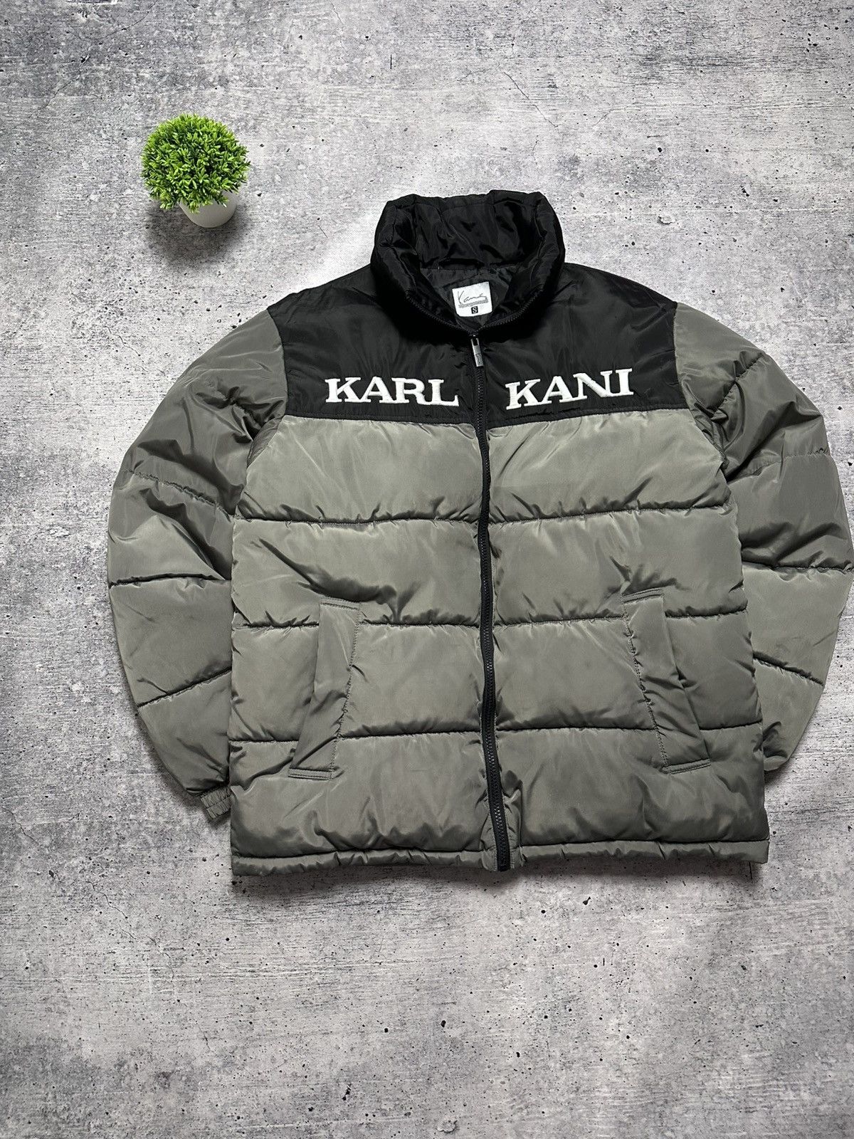 Karl Kani Karl Kani Nylon Down Y2K Puffer Jacket Casual Men’s Size US S / EU 44-46 / 1 - 1 Thumbnail