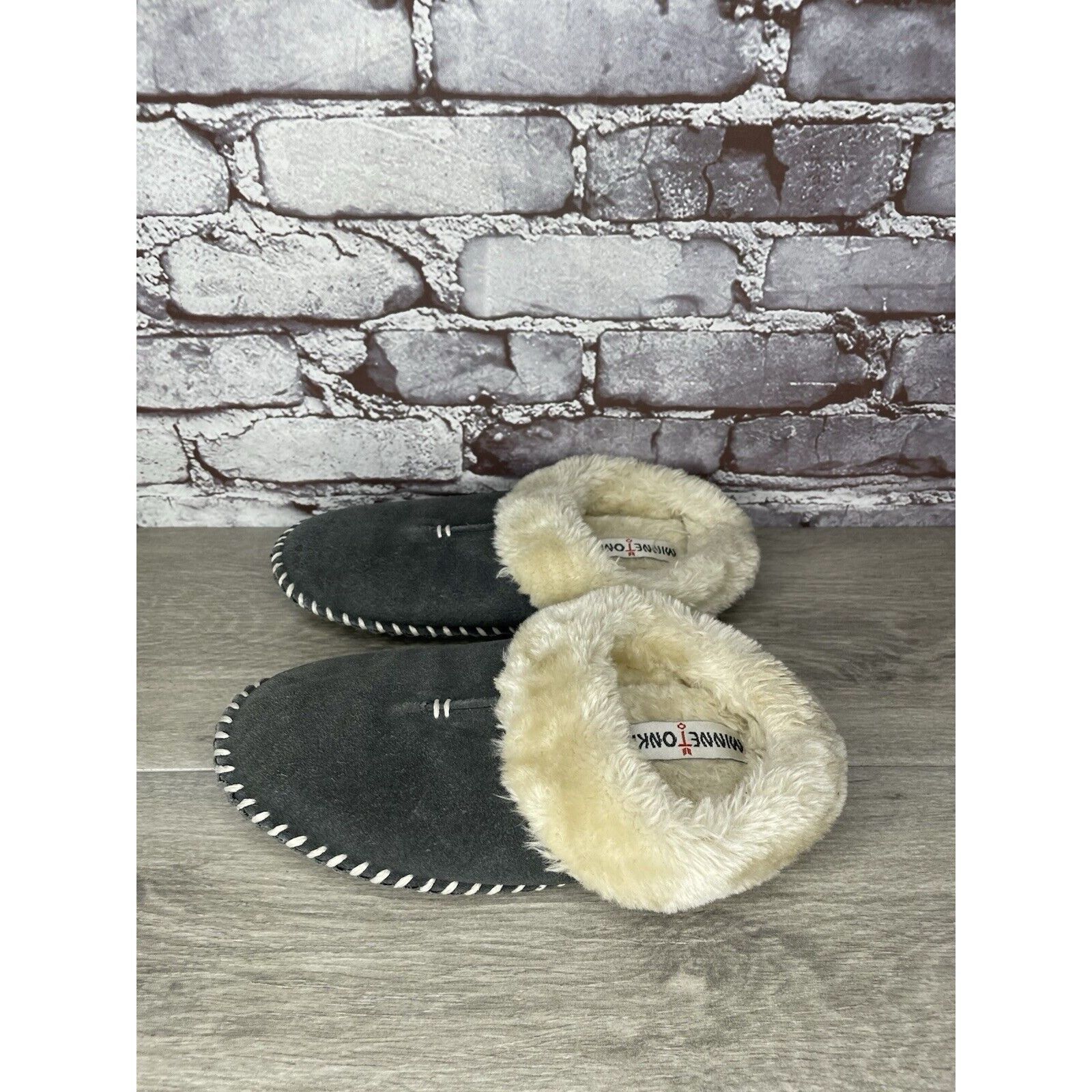 Minnetonka Minnetonka 40914 Gray Suede Leather Fur Slip On Slippers Wom Size US 7 / IT 37 - 13 Thumbnail