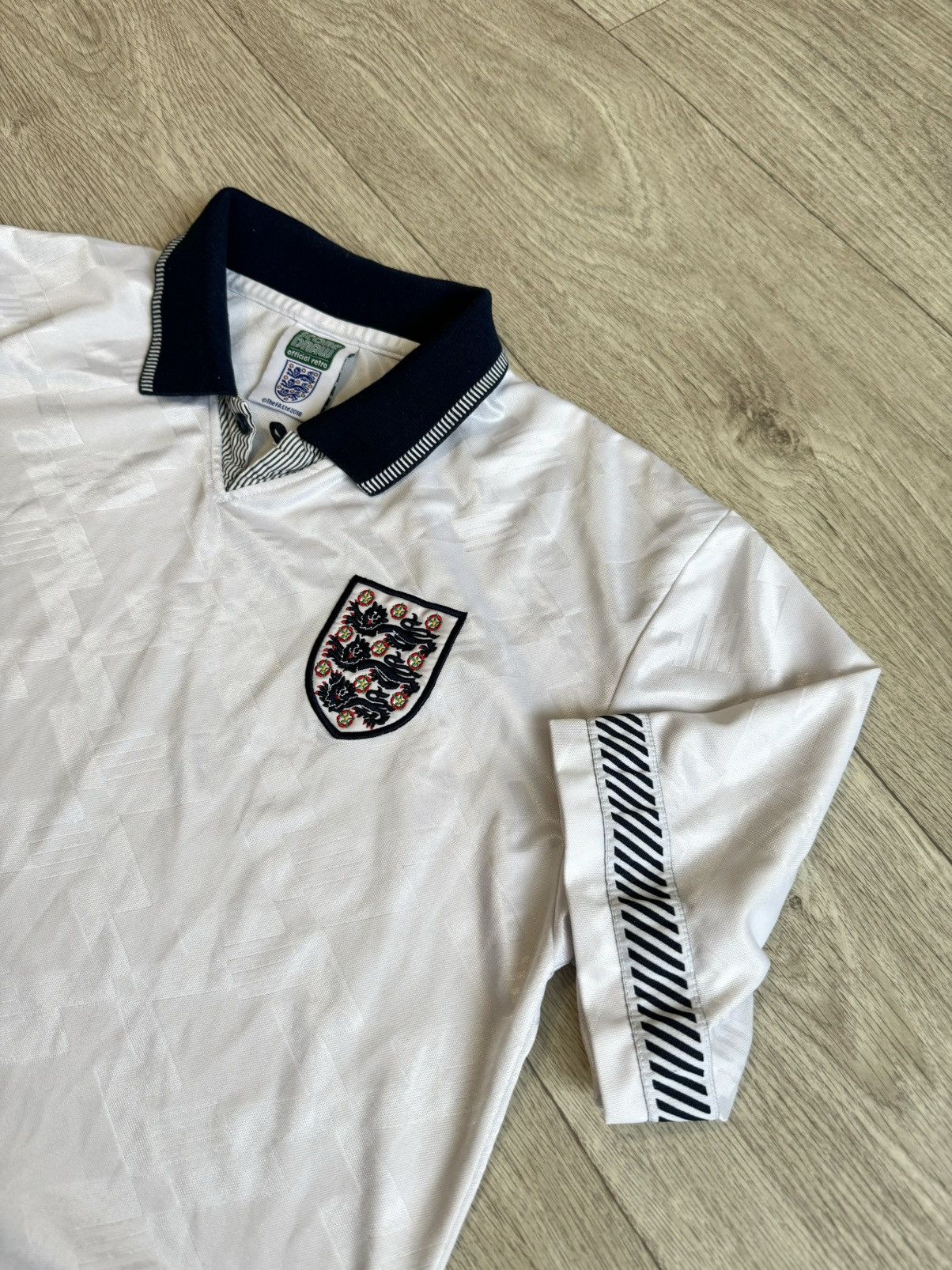 Vintage 🔷Retro England 1990/92 Soccer jersey🔷 Size US M / EU 48-50 / 2 - 3 Thumbnail