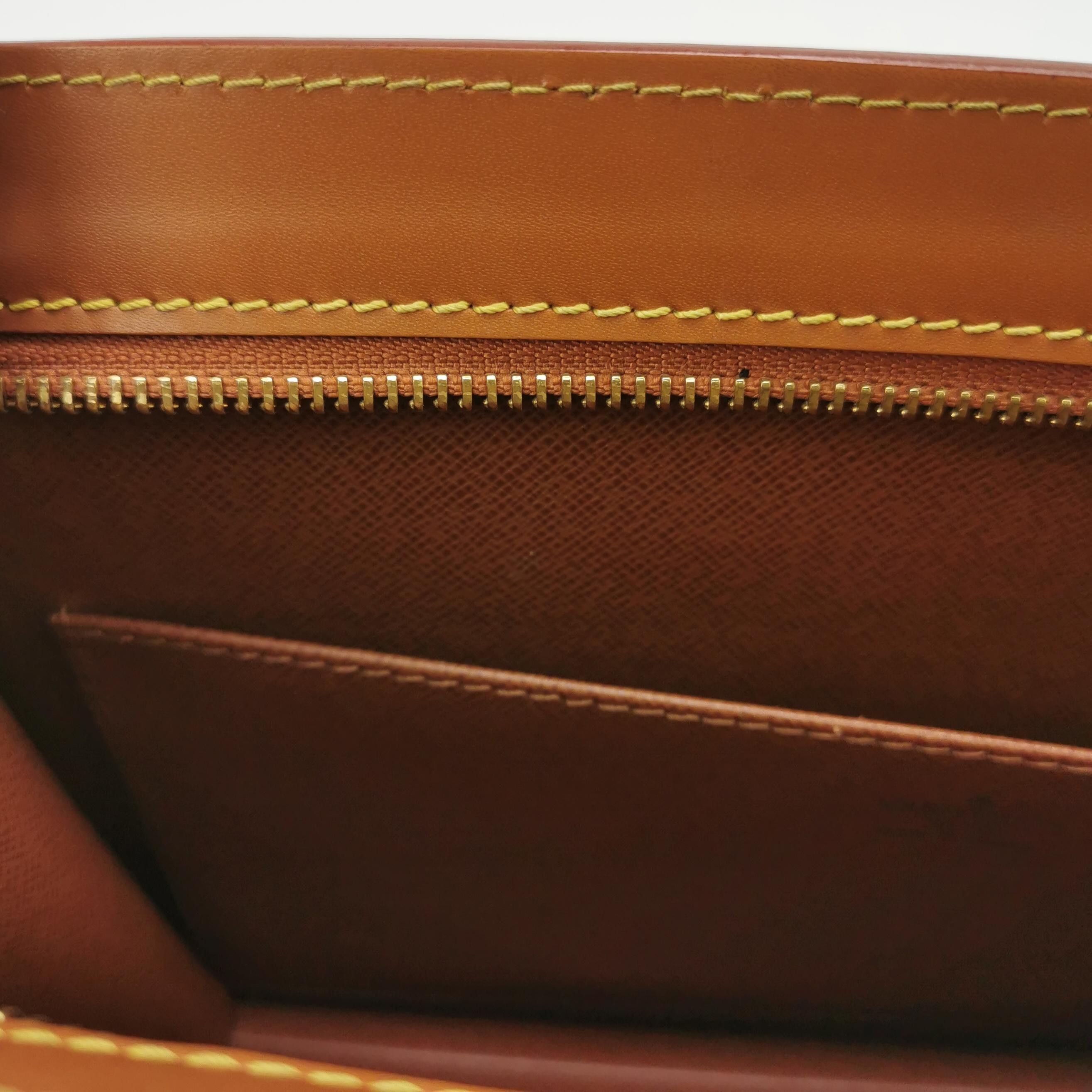 Louis Vuitton Louis Vuitton (LV) Cowhide Solid Color Water Ripple Second- Size ONE SIZE - 8 Thumbnail