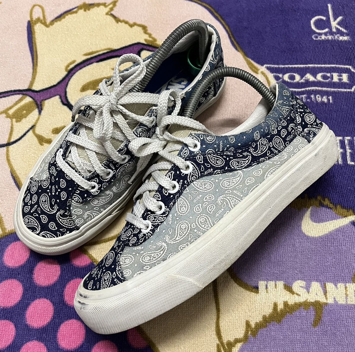 Vans VANS Bold Bandana Shoes Size US 6 / EU 39 - 1 Thumbnail