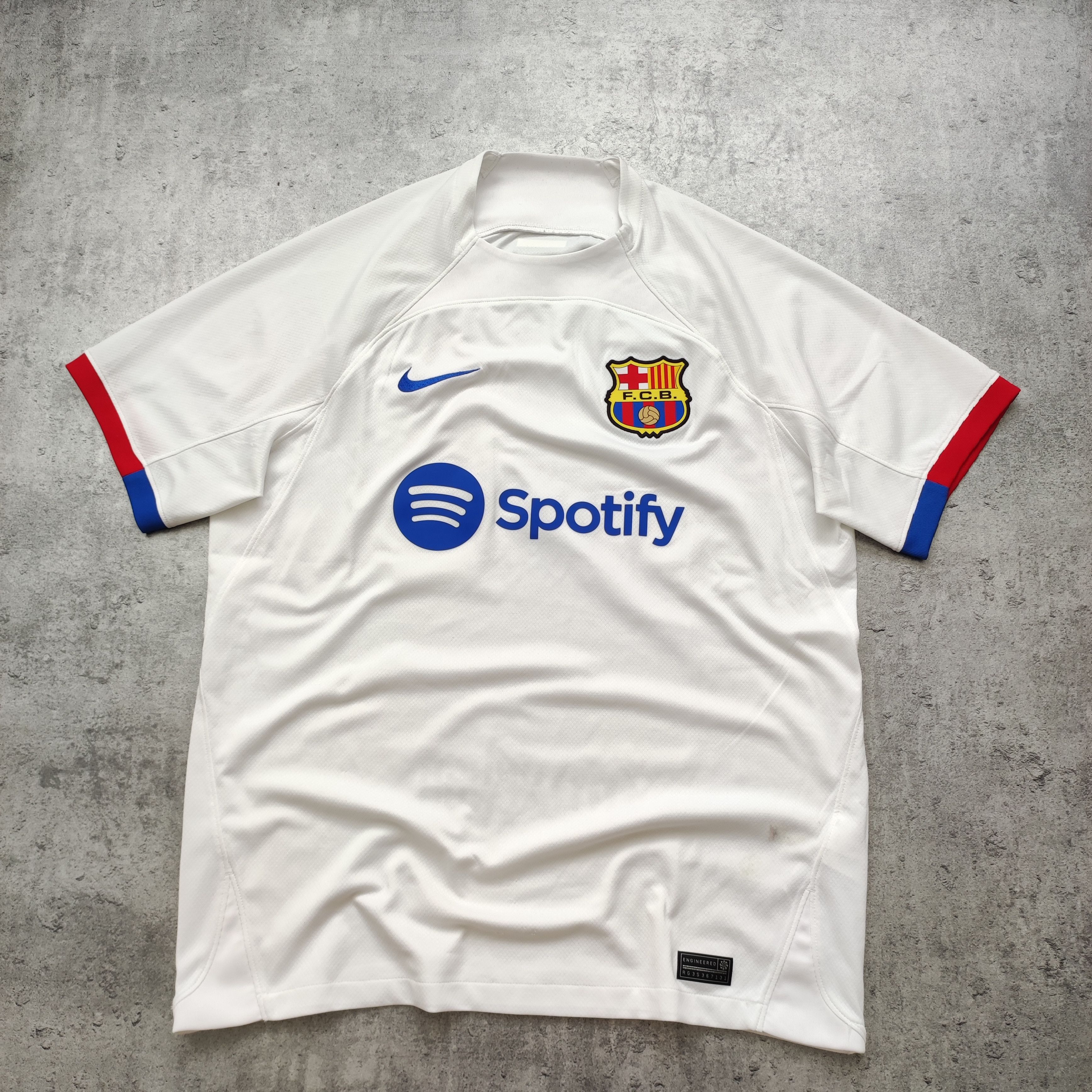 Nike FC Barcelona 2023/24 Away Football Nike Jersey Stadium Size US L / EU 52-54 / 3 - 2 Thumbnail