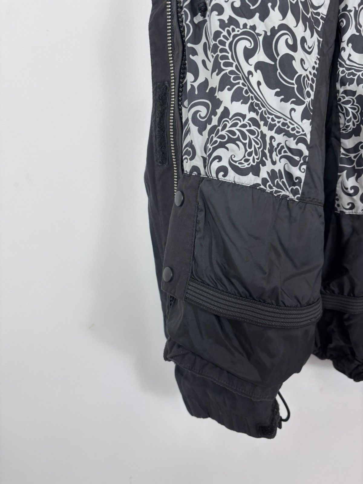 The North Face The North Face HyVent Women’s Black Hooded Outdoor Jacket Size L / US 10 / IT 46 - 17 Thumbnail