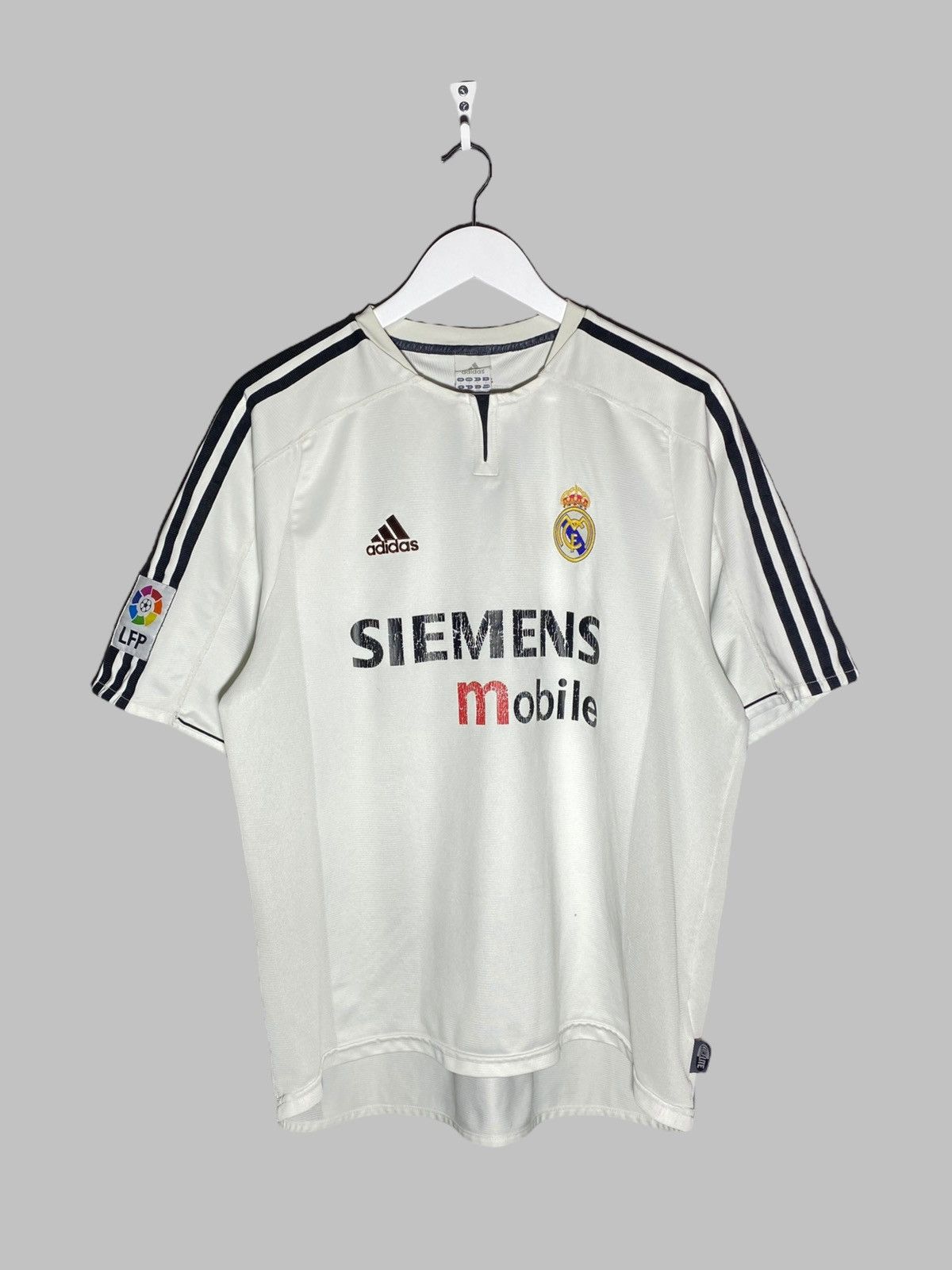 Vintage Vintage Adidas Real Madrid 2003/04 Home Soccer Jersey Size US L / EU 52-54 / 3 - 1 Thumbnail