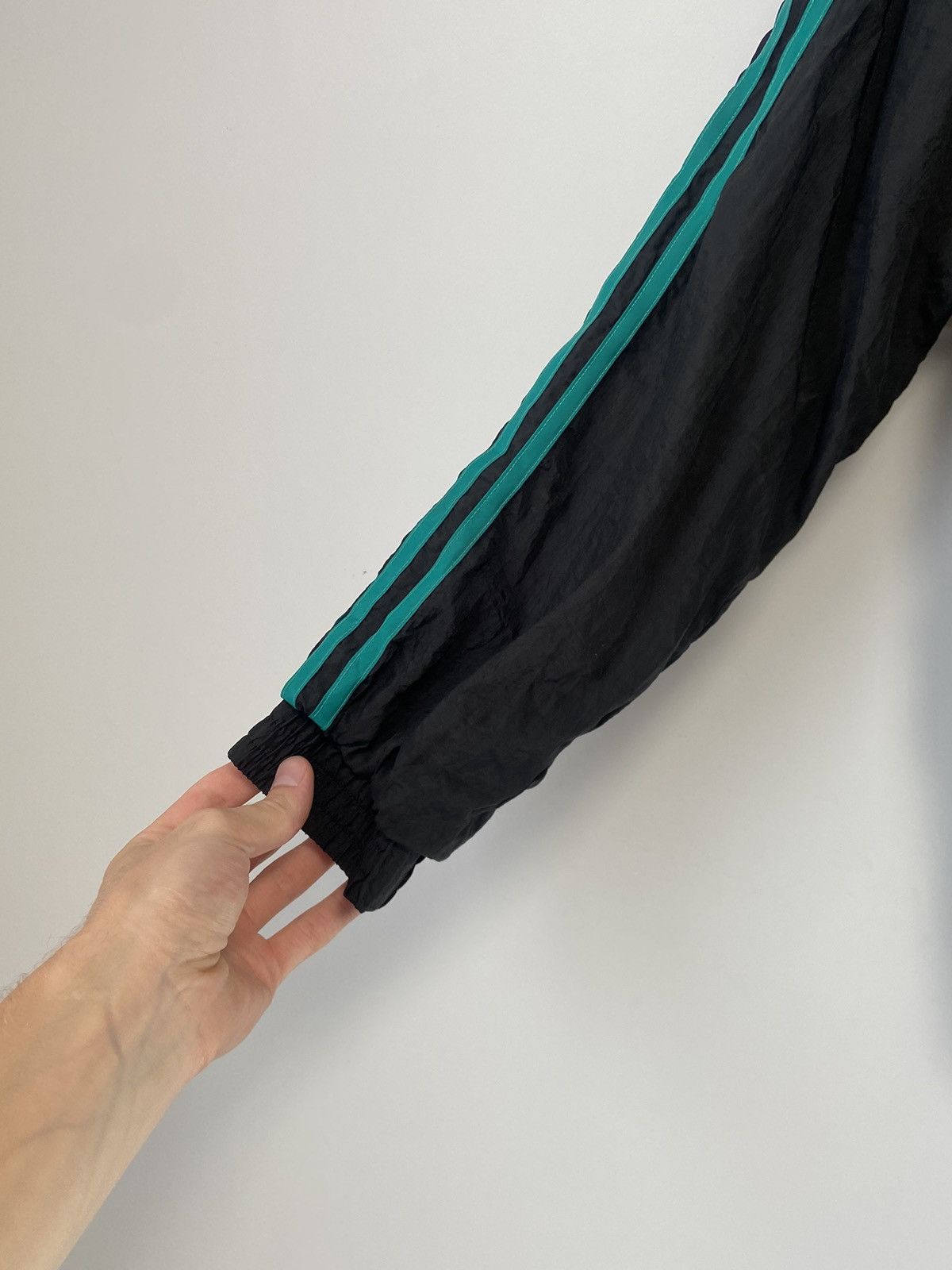 Adidas × Vintage Adidas Vintage Nylon Jacket y2k style hype Size US XL / EU 56 / 4 - 7 Thumbnail