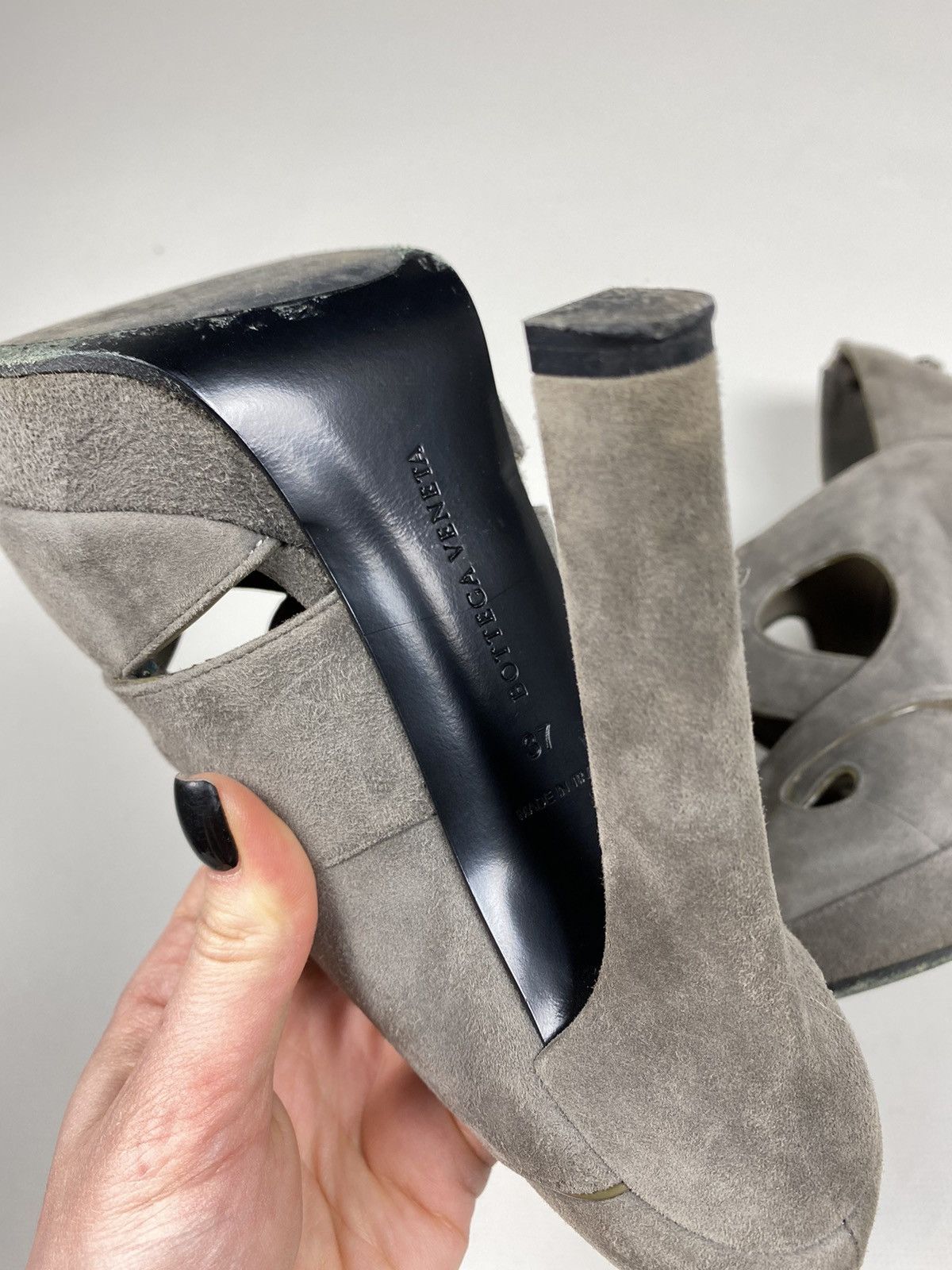 Bottega Veneta Bottega Veneta ladies suede heels shoes size 37 / US 7 Size US 7 / IT 37 - 13 Thumbnail