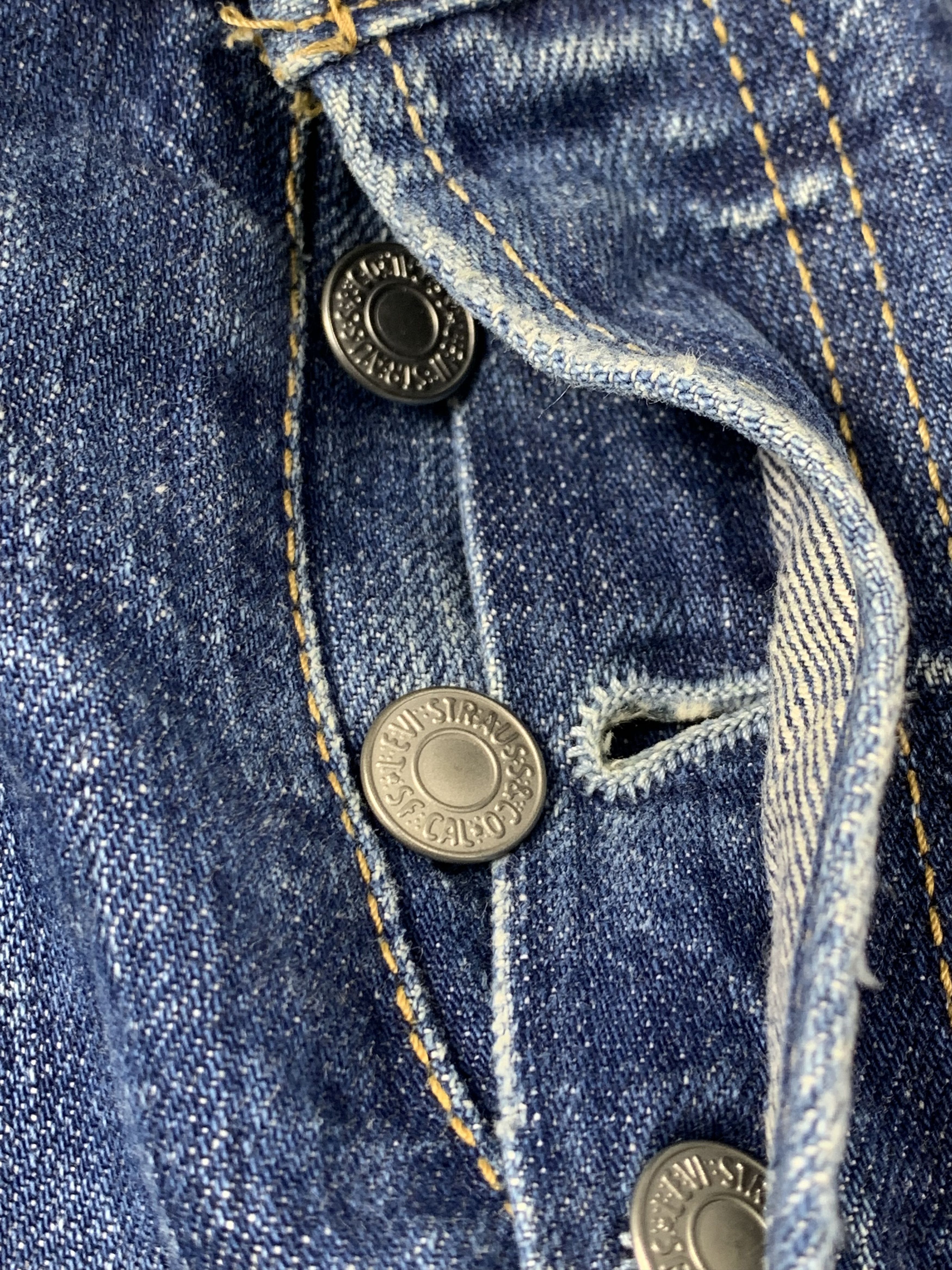 Vintage Distressed Levis 501 Faded Blue Jeans DP1975