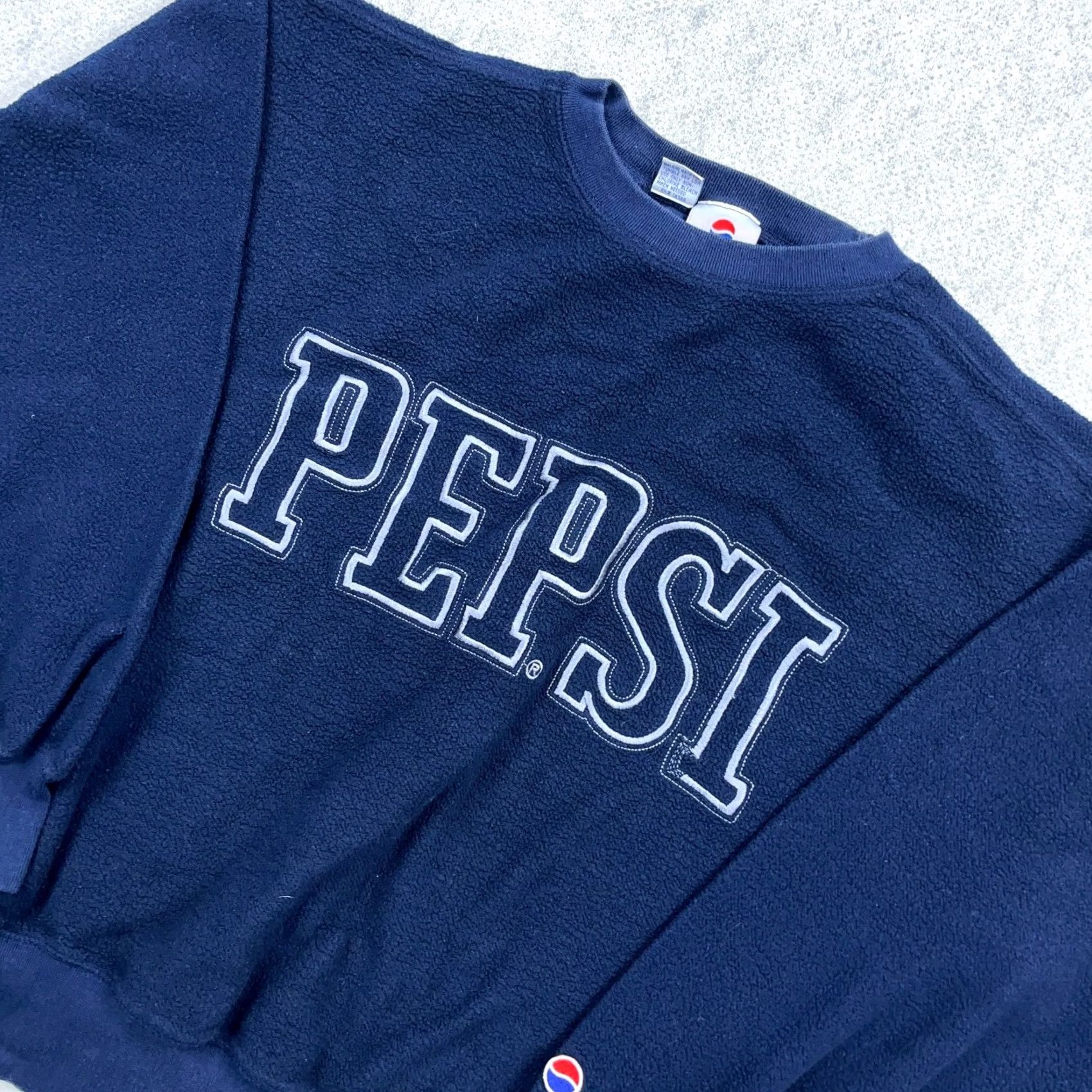 Vintage VINTAGE Pepsi Mens Large Blue Crewneck Sweater Y2K Logo Graphic Print Pullover Sweatshirt Regular Fit Size US L / EU 52-54 / 3 - 2 Thumbnail