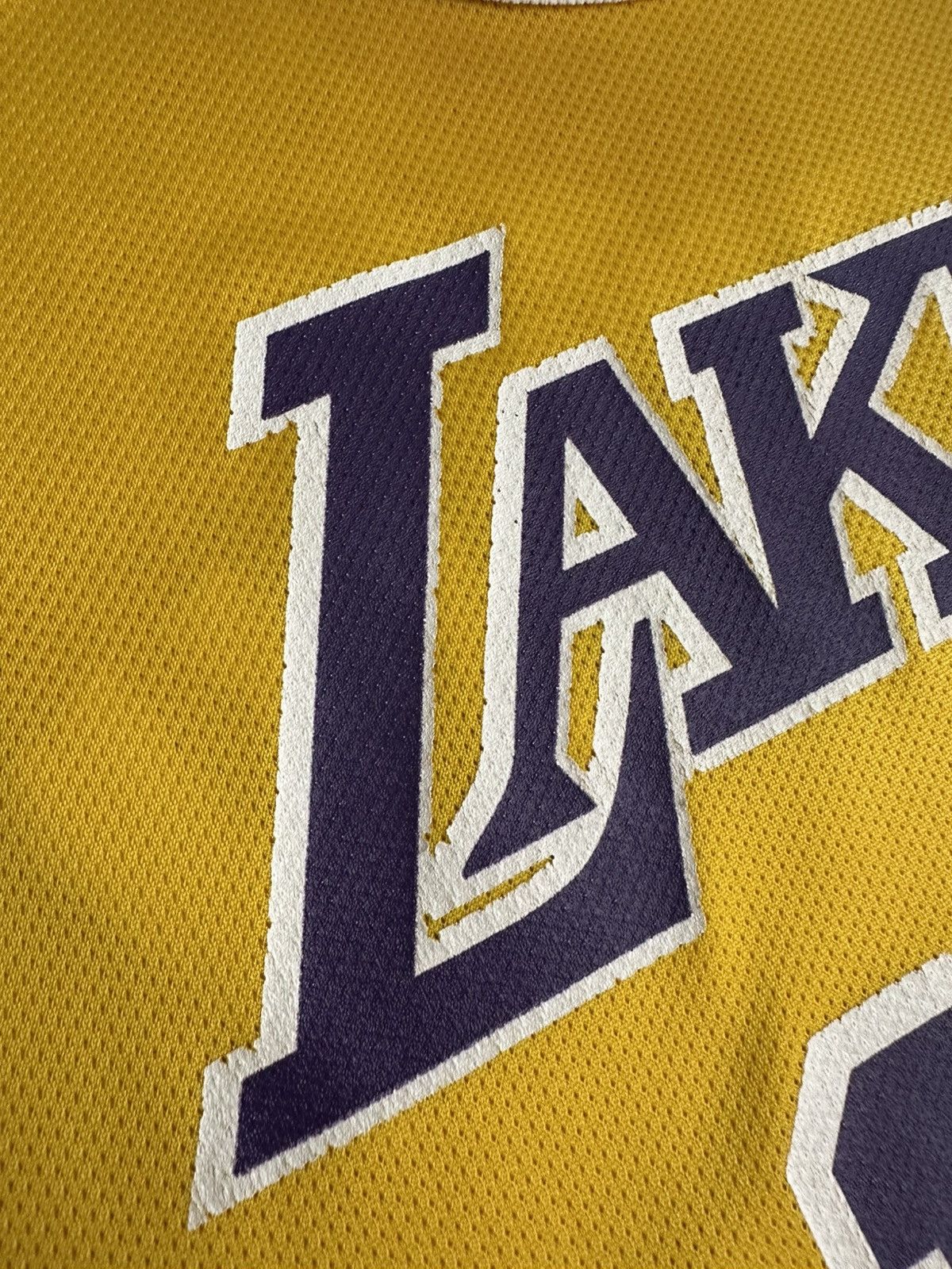 Champion × NBA × Vintage 90s Lakers Wilt Chamberlain Gold NBA Logo Champion Jersey Size US XL / EU 56 / 4 - 20 Thumbnail