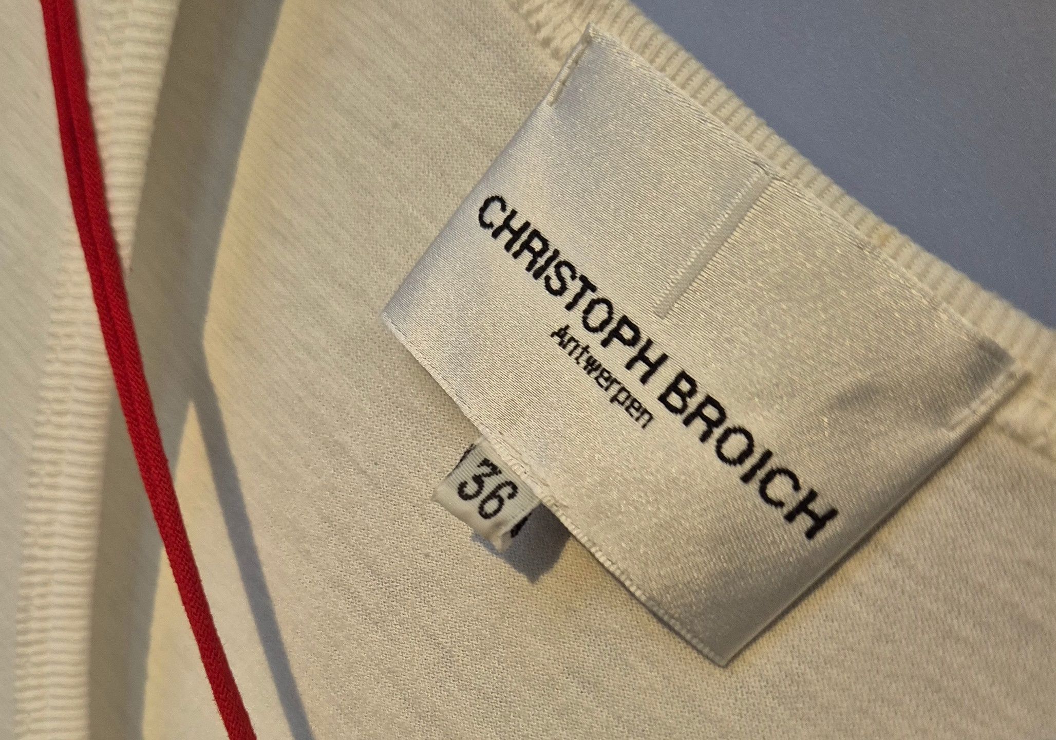 Other Christoph Broich “Nano” Tee /red zig-zag cut detail Size XS / US 0-2 / IT 36-38 - 5 Thumbnail