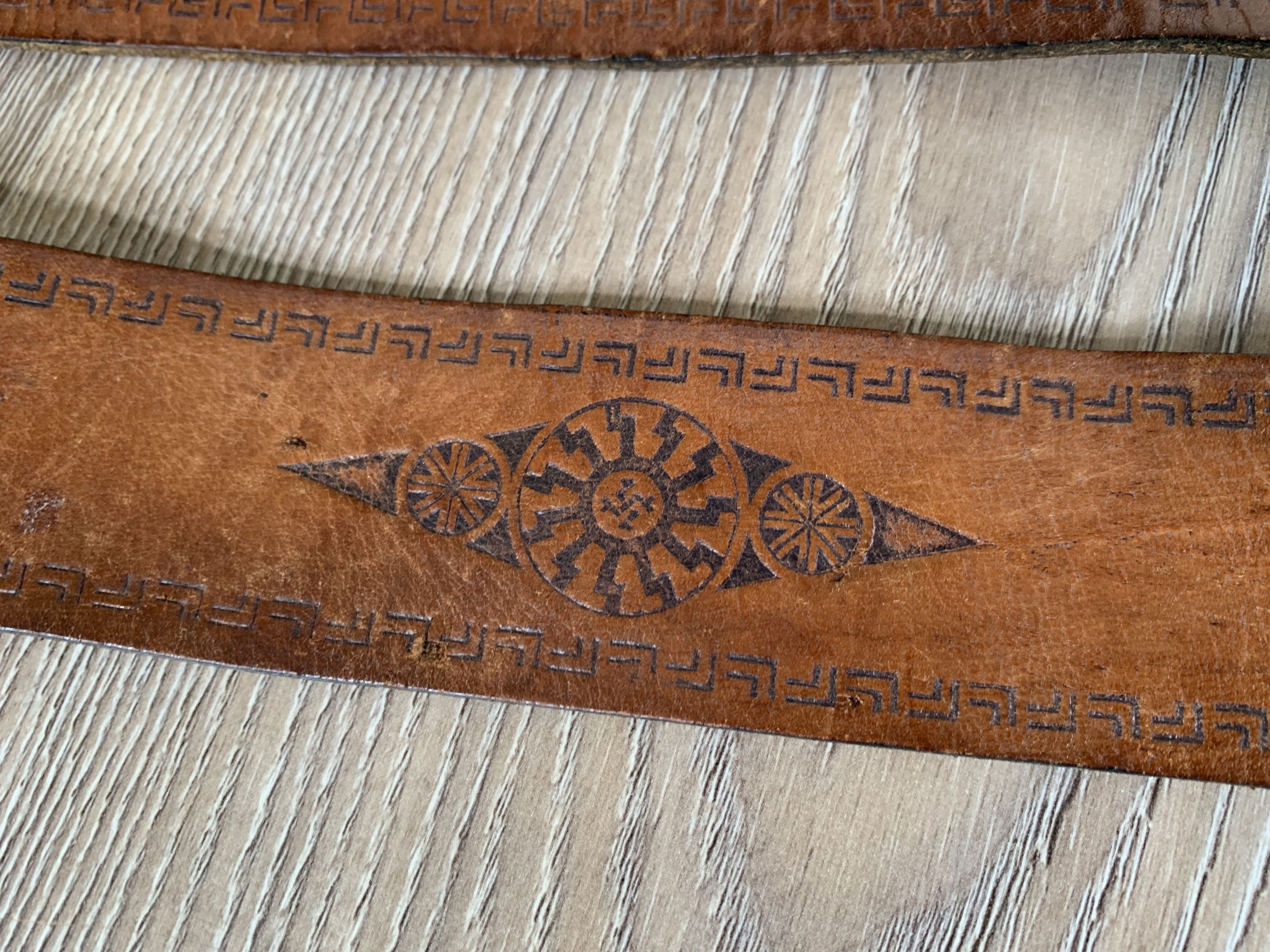 Handmade × Vintage Lion Head Handmade Embossed Leather Belt Size ONE SIZE - 7 Thumbnail