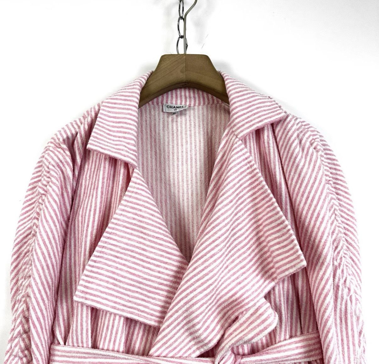 Chanel Chanel Pink & White Striped Jacket, Sleeves Adjustable K12 Size XS / US 0-2 / IT 36-38 - 3 Thumbnail
