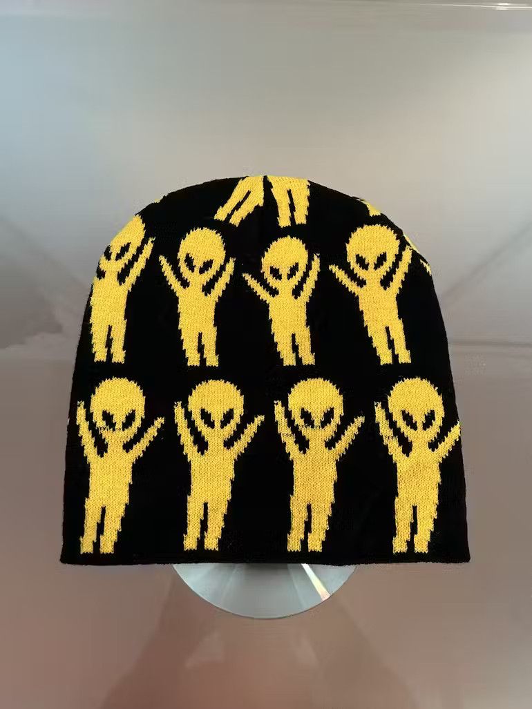 Japanese Brand × Vintage Y2K Yellow Alien Beanie Size ONE SIZE - 1 Thumbnail