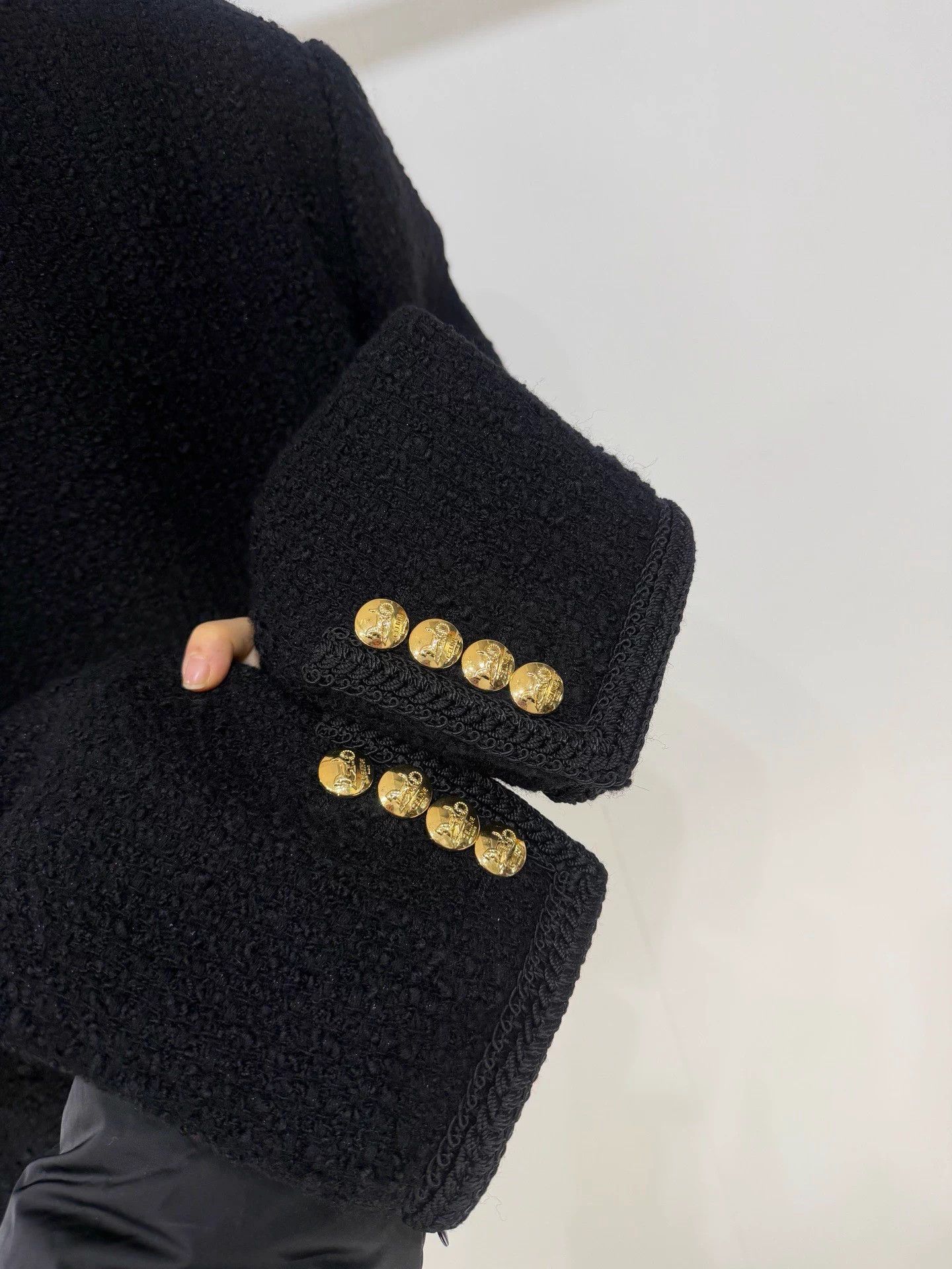Celine Celine Classic Black Gold Tweed Jacket 99 New 42 Size M / US 6-8 / IT 42-44 - 8 Thumbnail