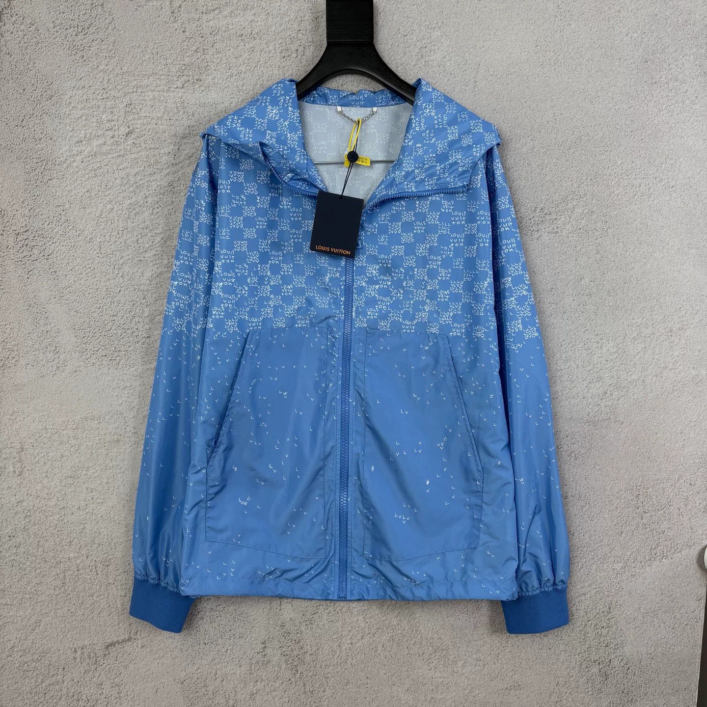 Louis Vuitton Louis Vuitton Monogram Print Windbreaker EU 54 Size US L / EU 52-54 / 3 - 1 Thumbnail